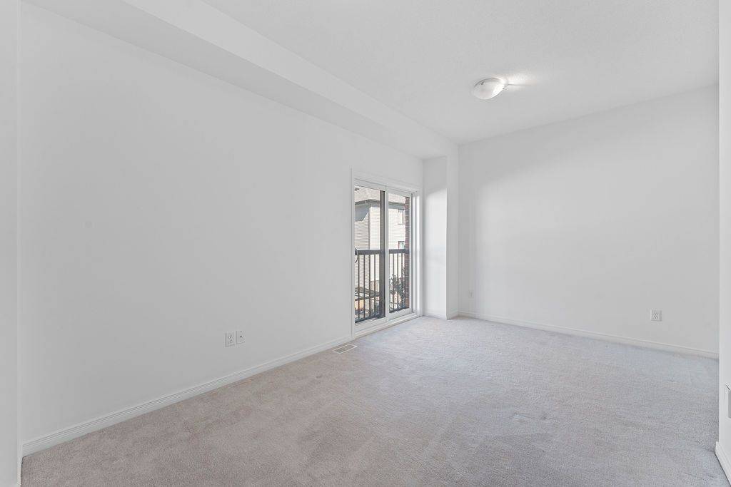 Orleans - Cumberland And Area, ON K1E 0B4,538 Recolte Private