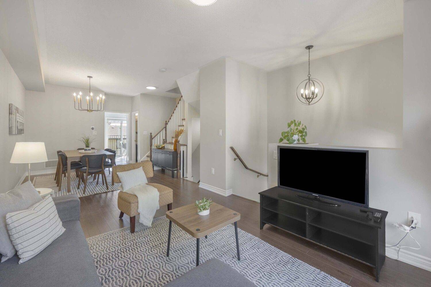 Pickering, ON L1W 0A2,1250 St Martins DR ##38