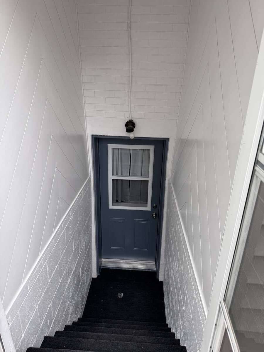 Milton, ON L9T 2H6,55 Commercial ST