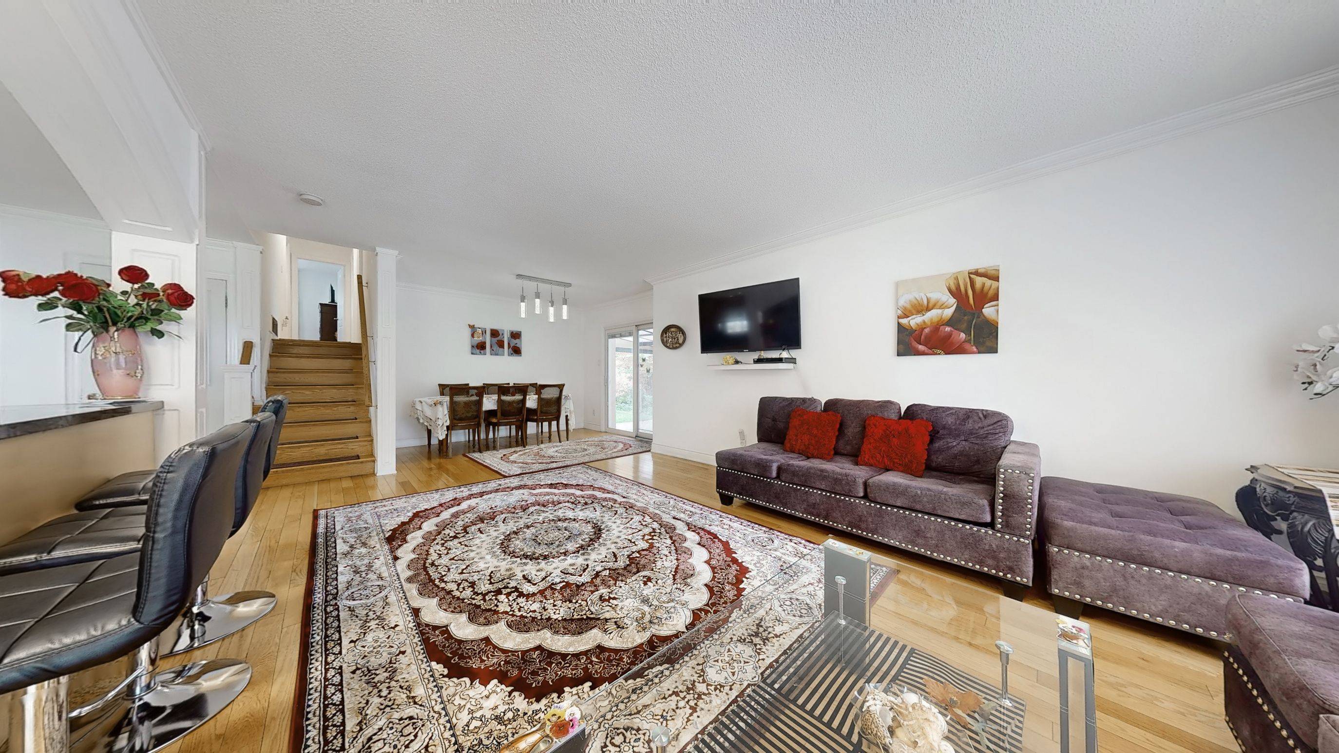 Mississauga, ON L5A 2B6,571 Silver Creek BLVD