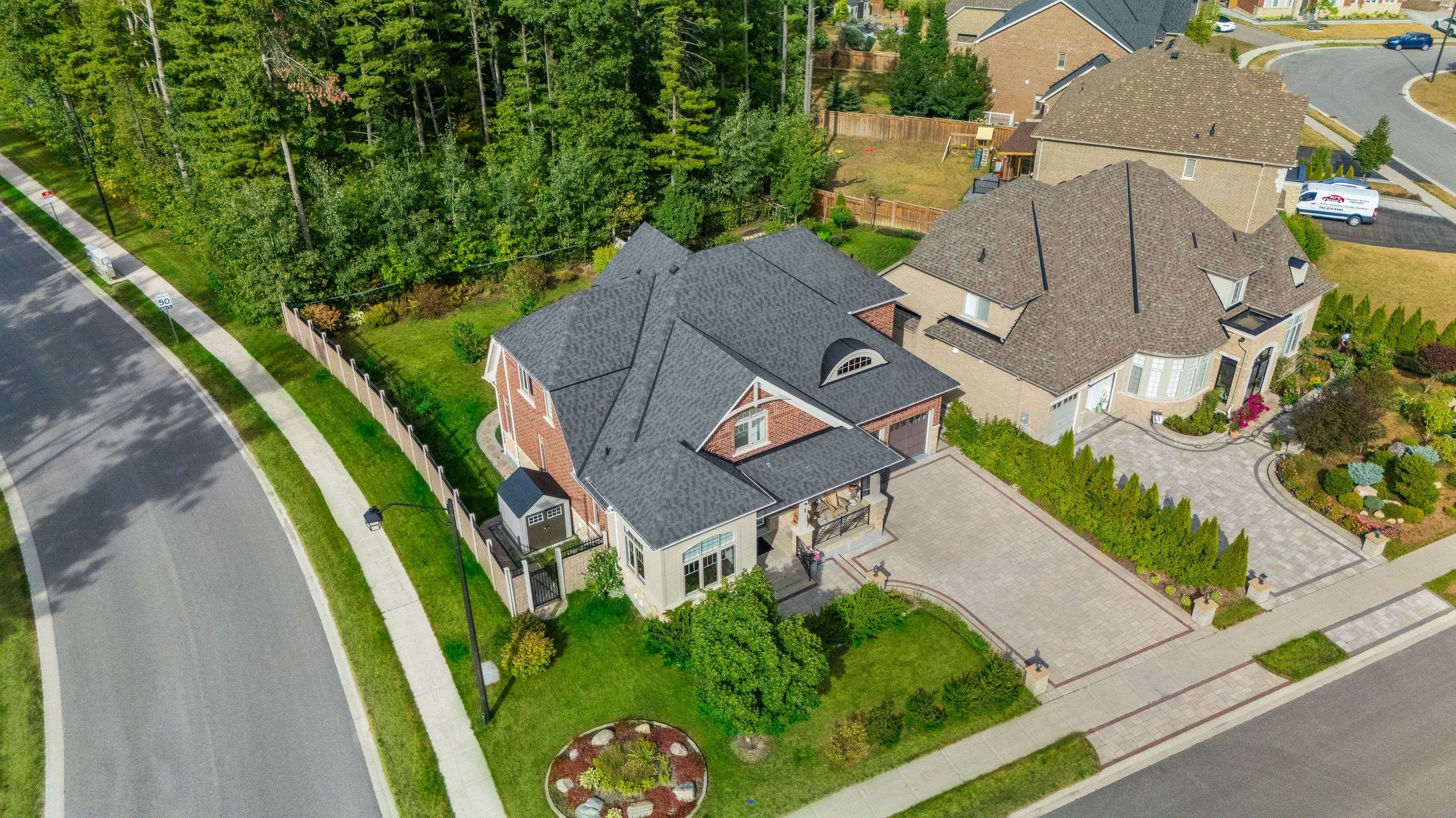 Springwater, ON L9X 1Z8,1 Redmond CRES