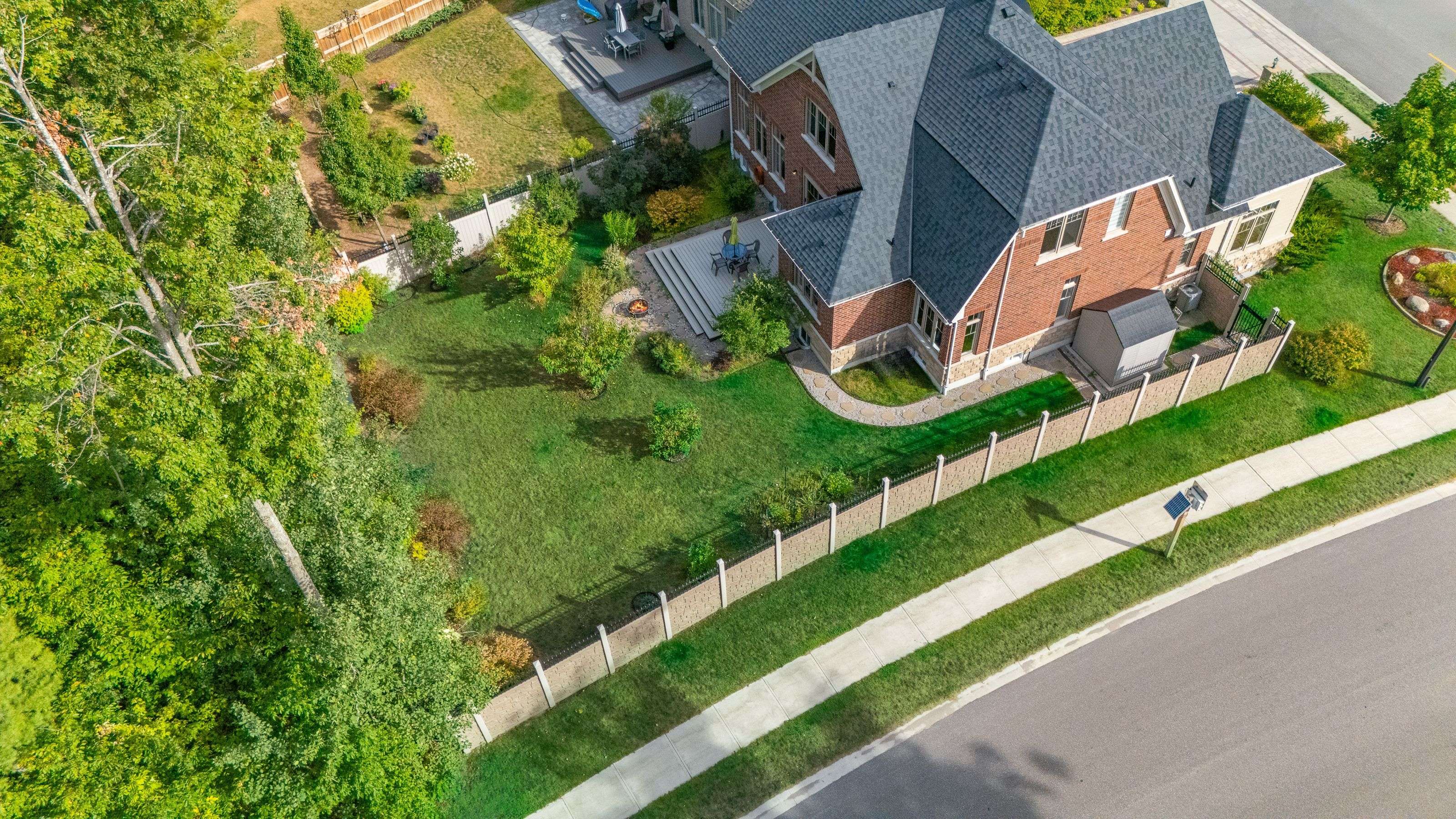 Springwater, ON L9X 1Z8,1 Redmond CRES