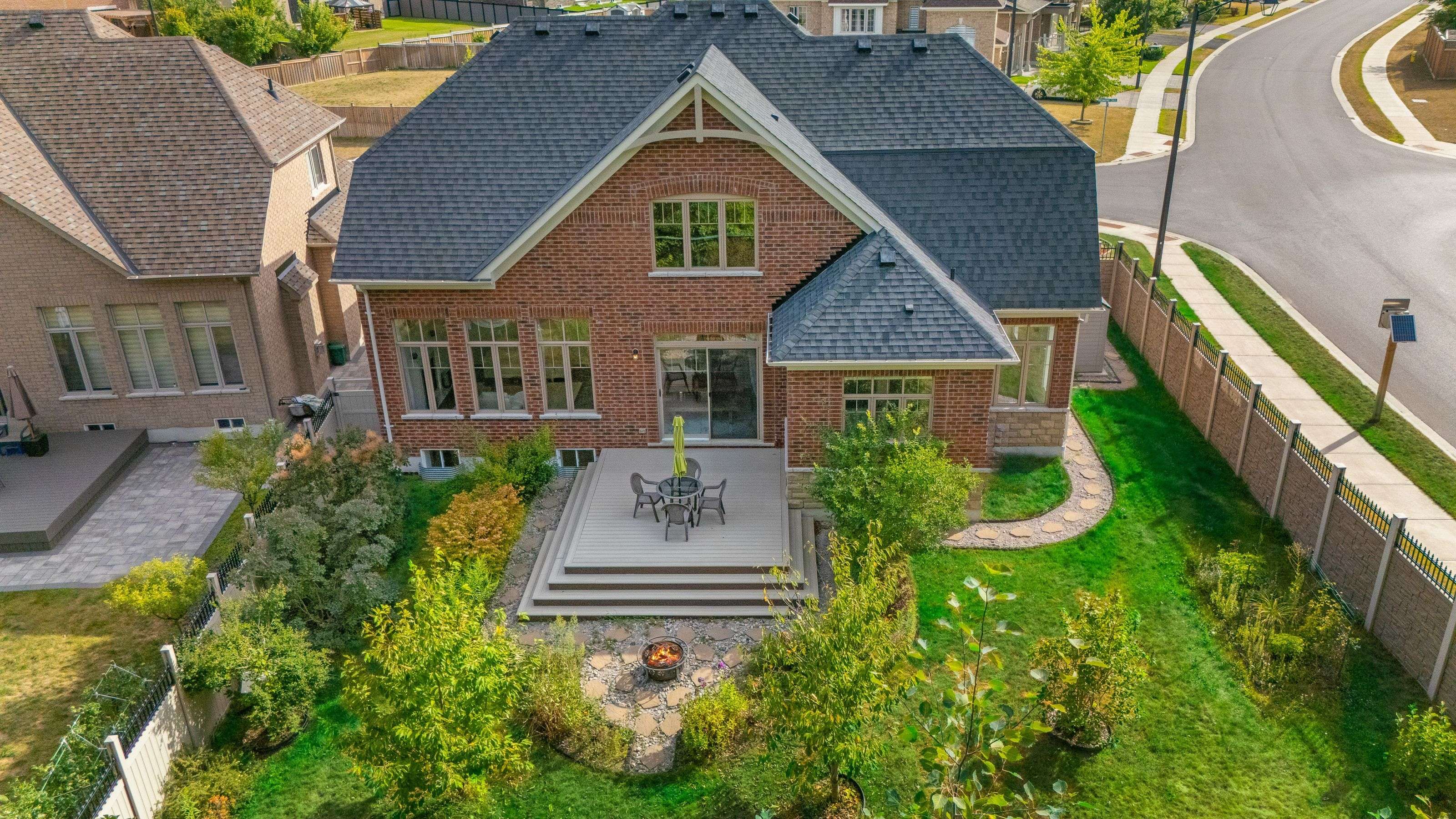 Springwater, ON L9X 1Z8,1 Redmond CRES