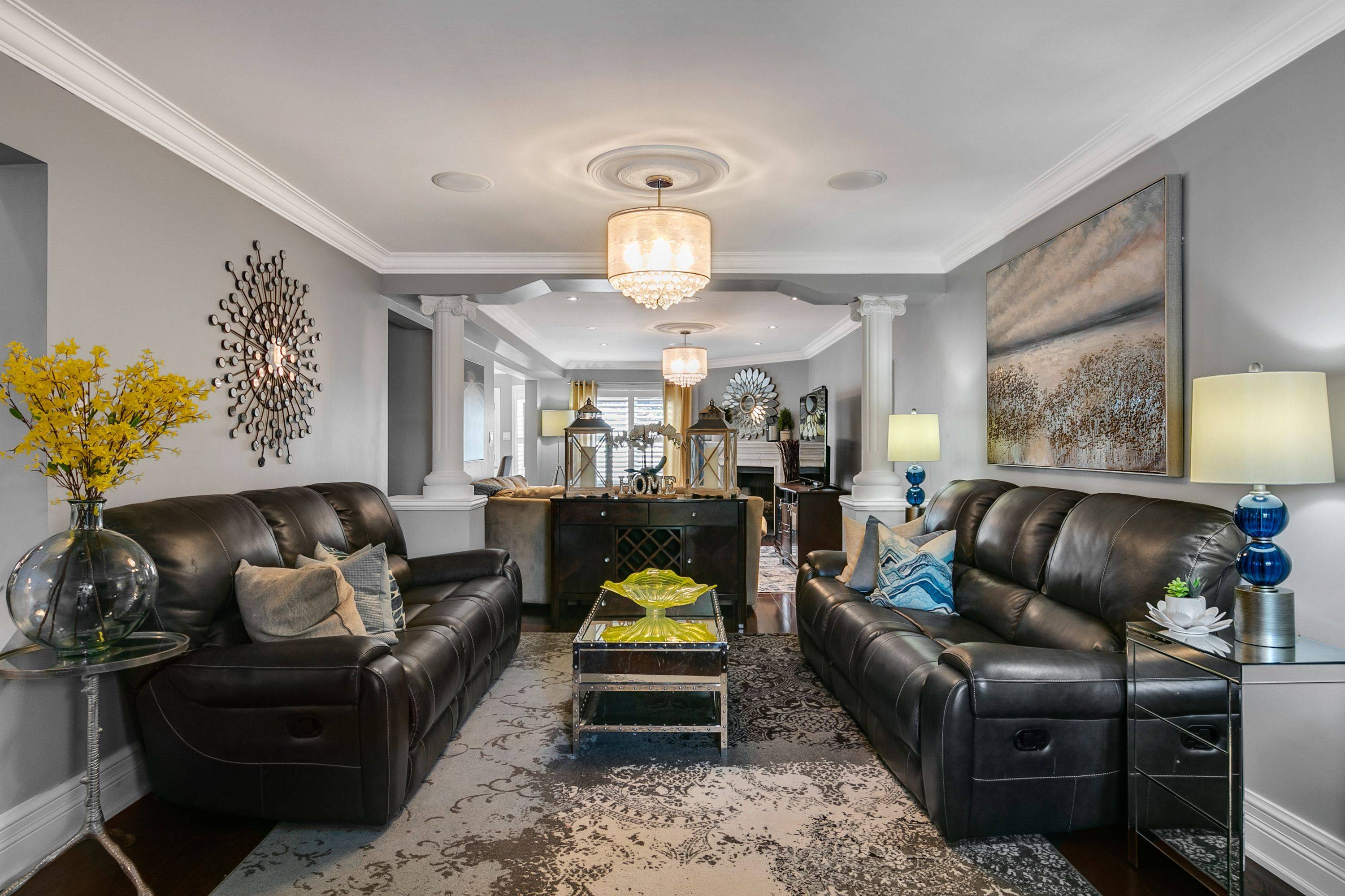 Toronto E11, ON M4G 3C1,77 Morningview TRL