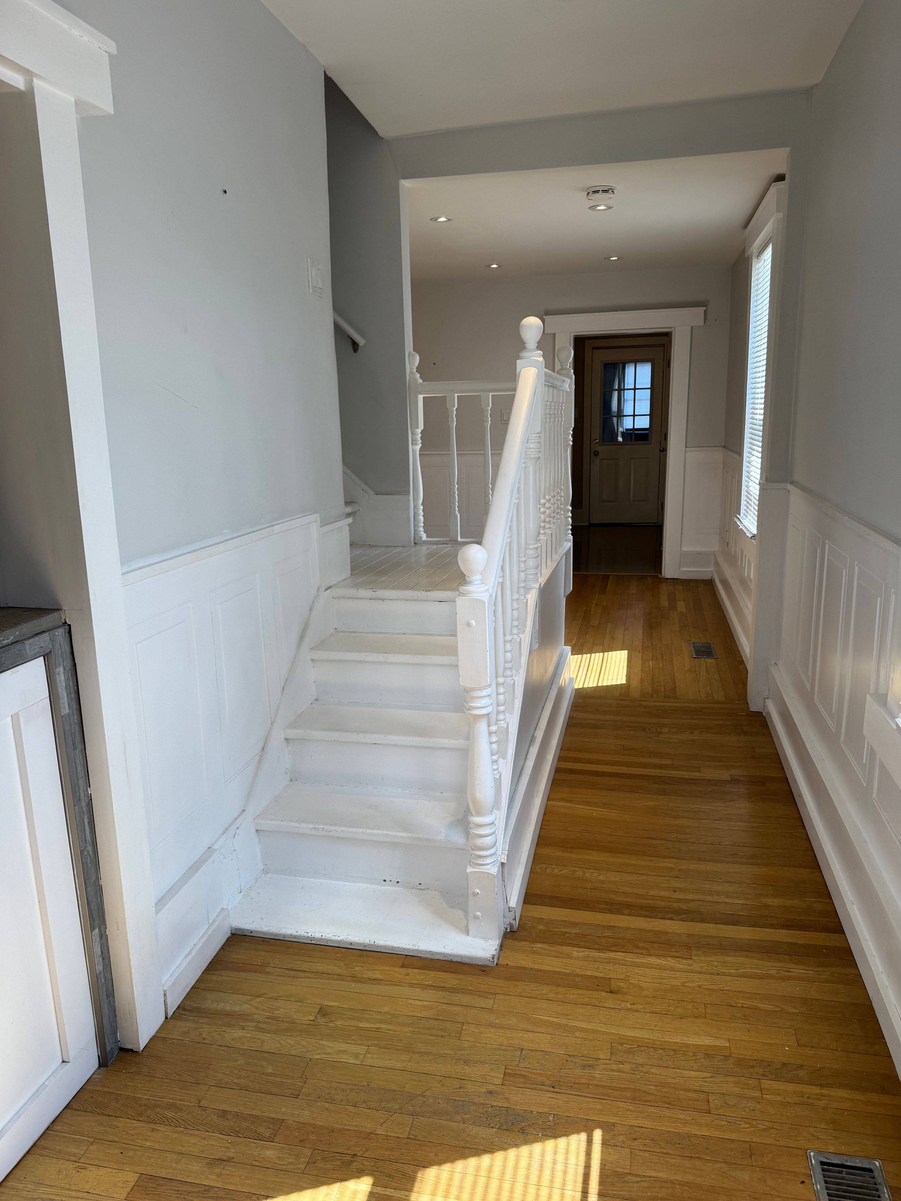 Barrie, ON L4N 3C3,49 Sanford ST