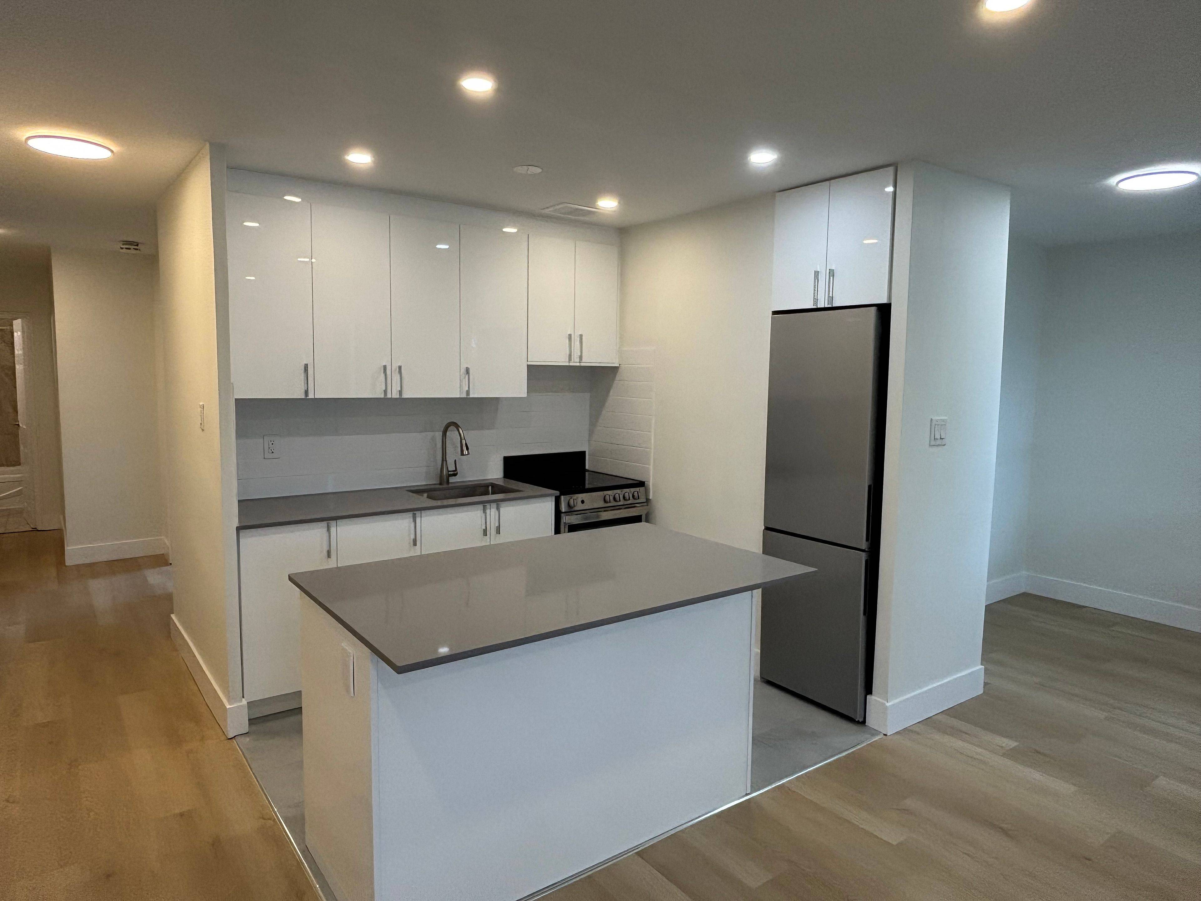 Mississauga, ON L5A 2H9,3151 Jaguar Valley DR #202