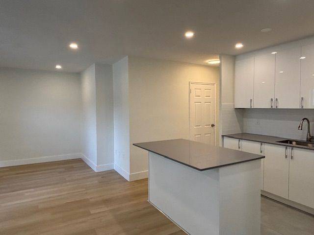 Mississauga, ON L5A 2H9,3151 Jaguar Valley DR #202