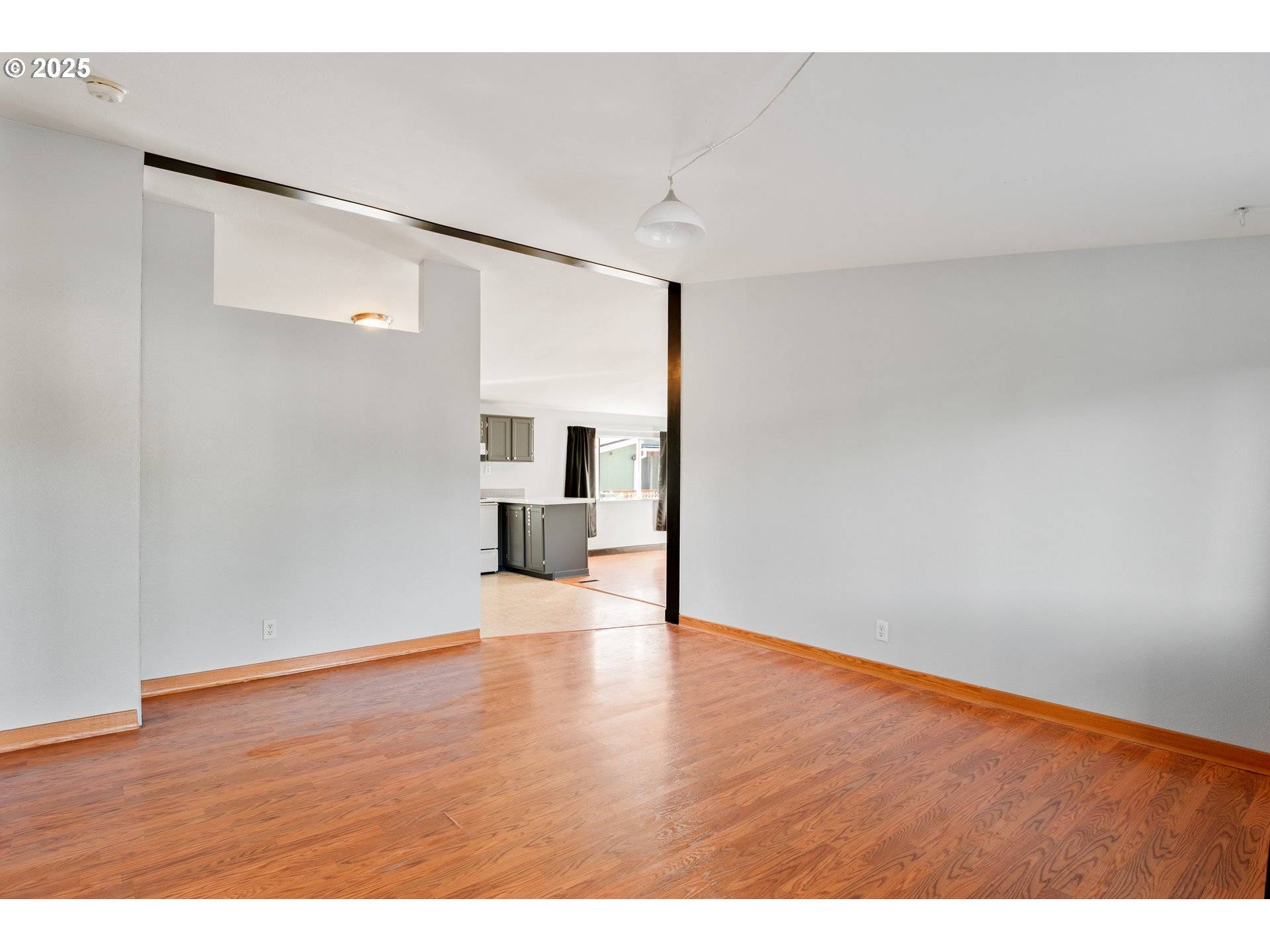 Longview, WA 98632,233 CONCORD PL