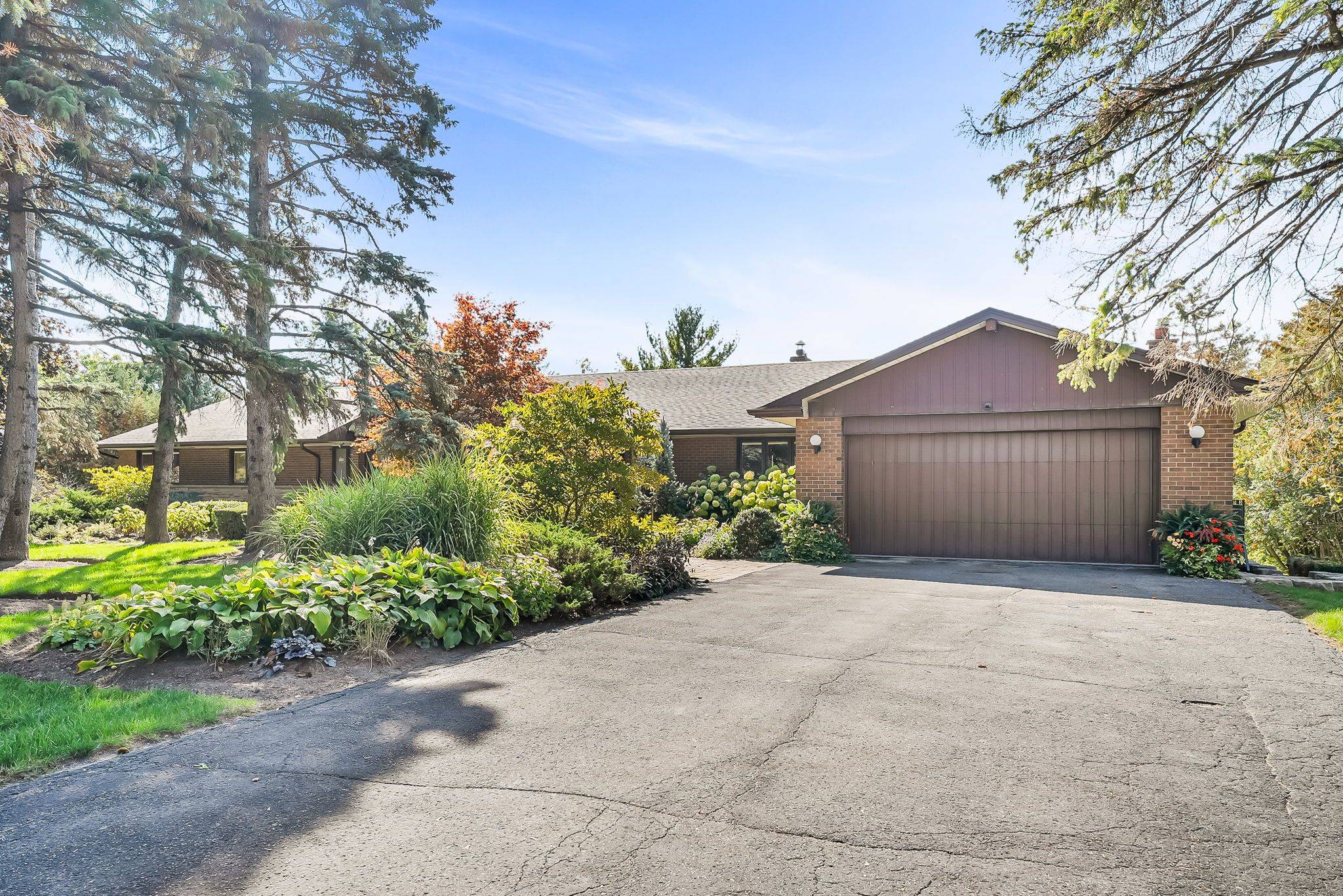 Markham, ON L6C 1C2,56 Cachet Pkwy