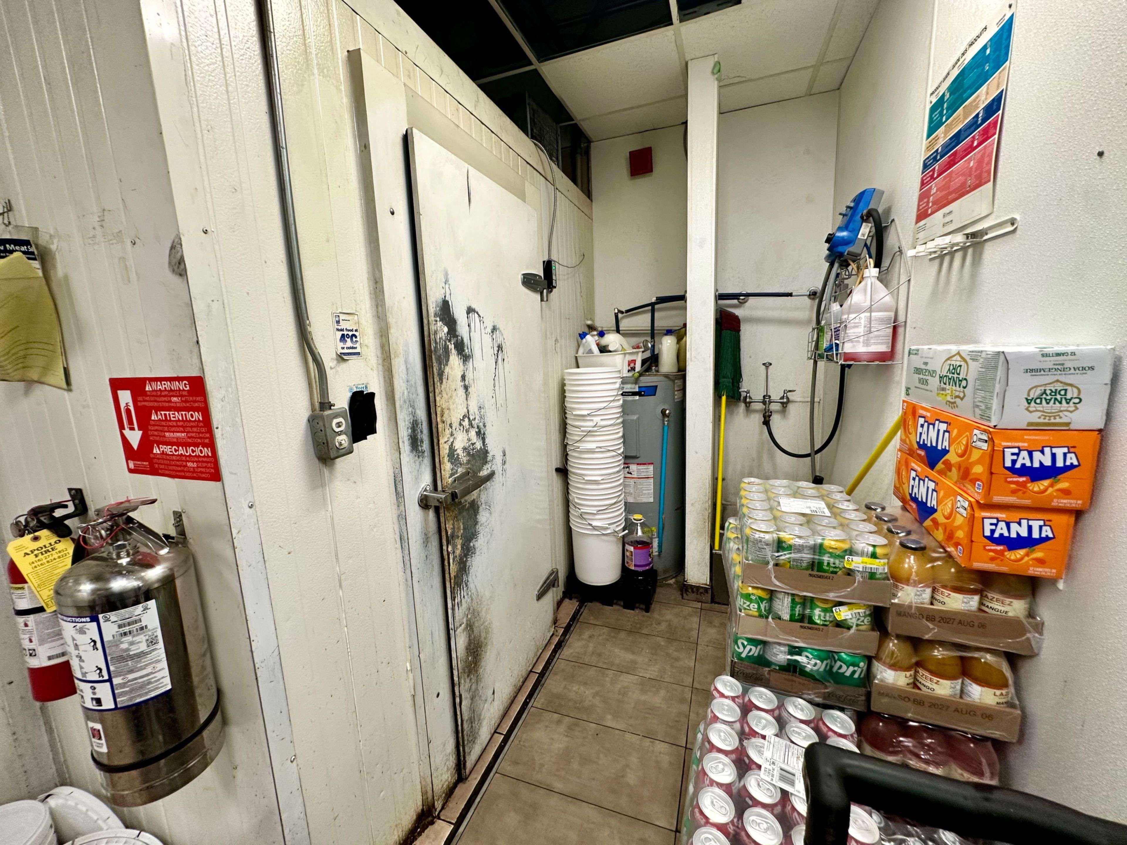 Ajax, ON L1Z 1Z2,1 Rossland RD #14B