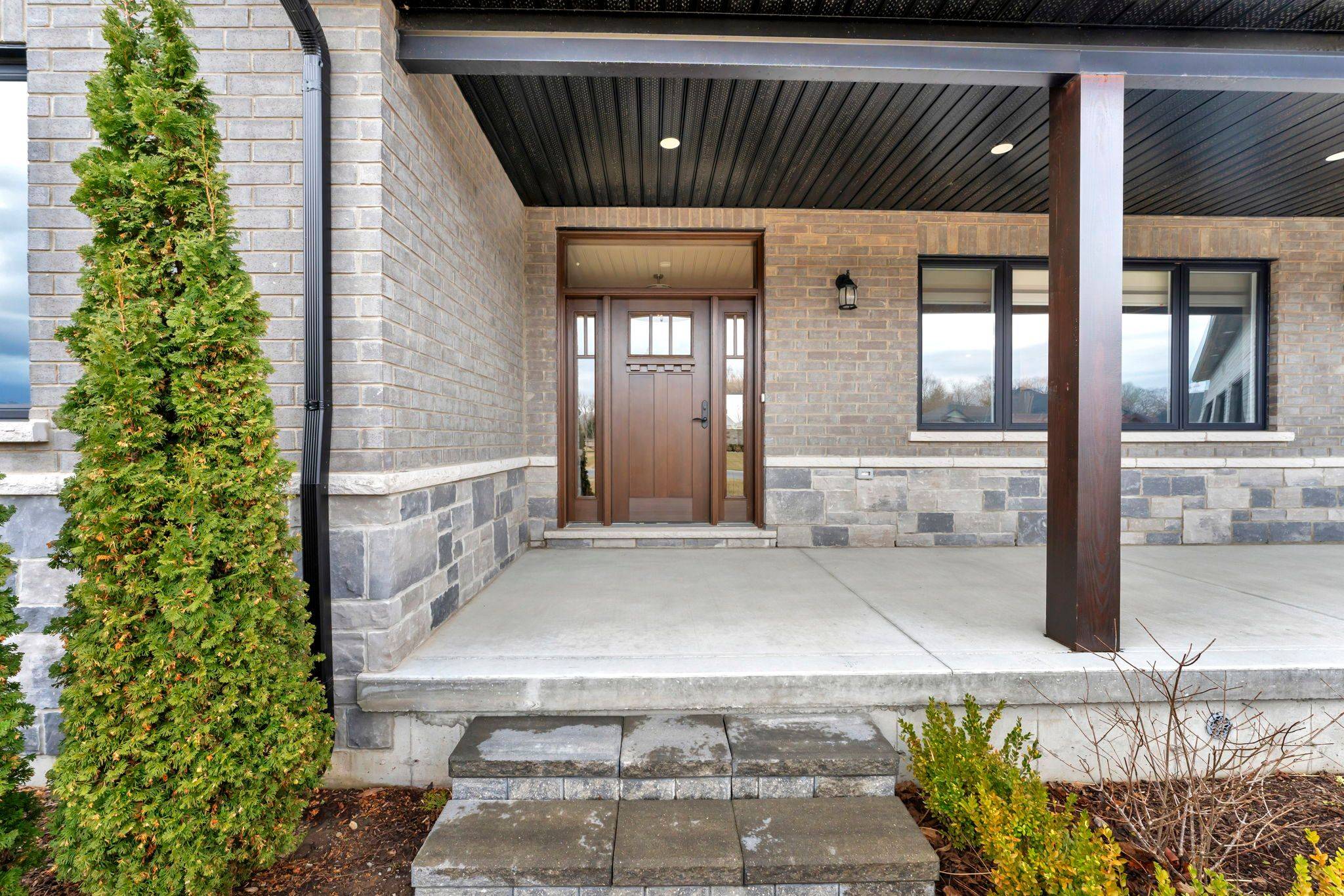 Norwich, ON N0J 1R0,66 August CRES