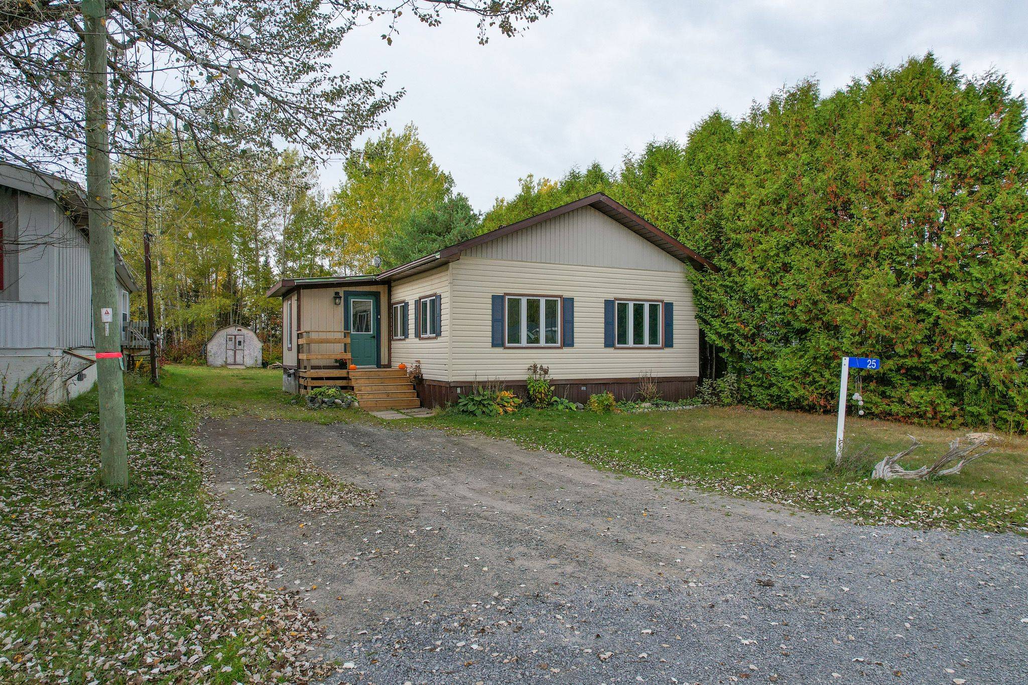 Temagami, ON P0H 2H0,25 Hillcrest DR