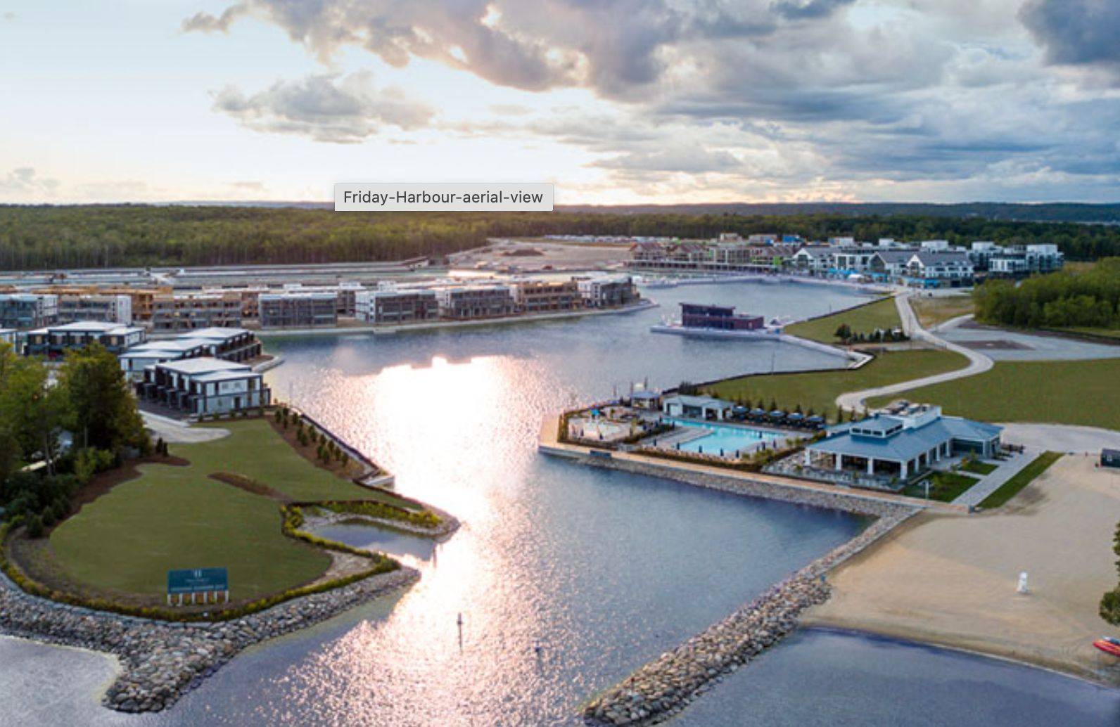 Innisfil, ON L9S 0R5,415 Sea Ray AVE #207