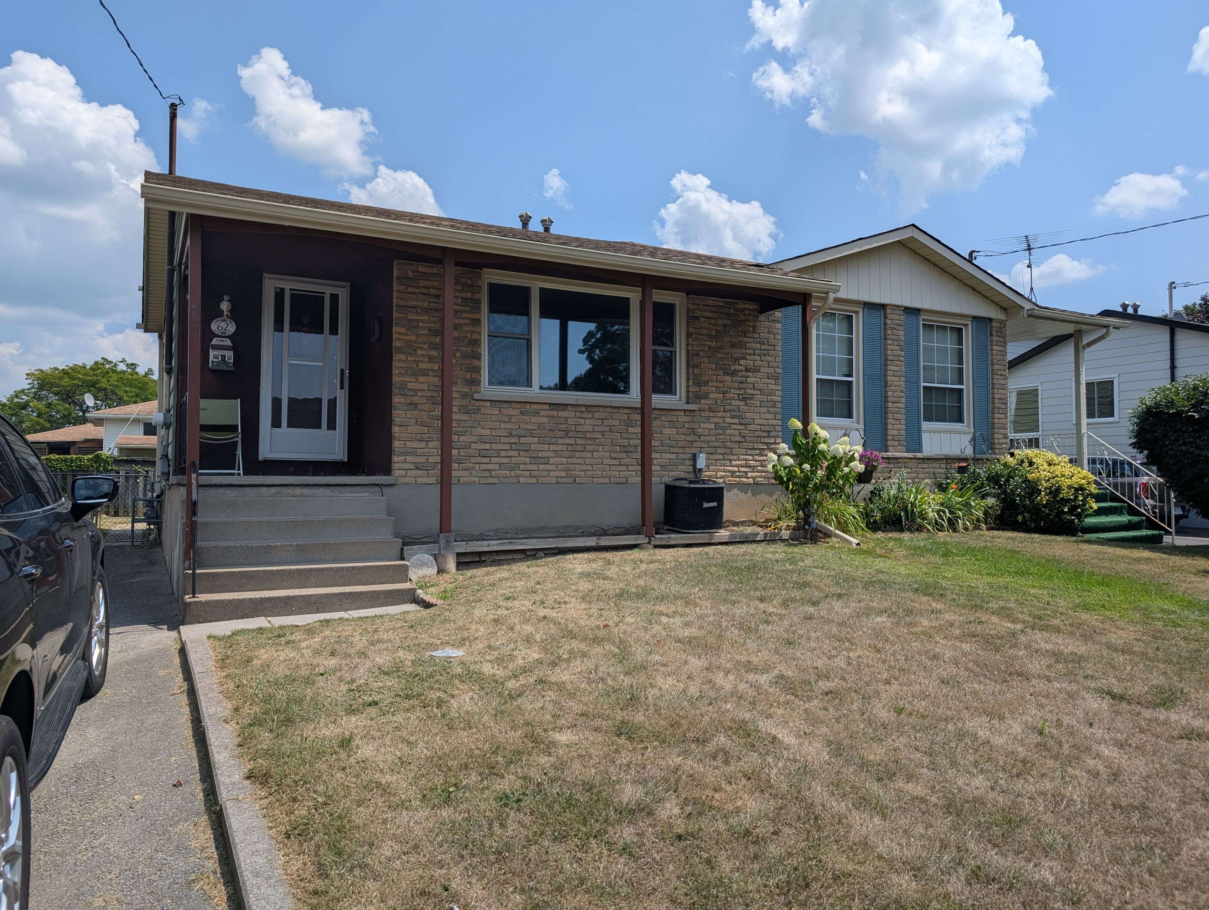 St. Catharines, ON L2N 1E9,62 ALLAN DR