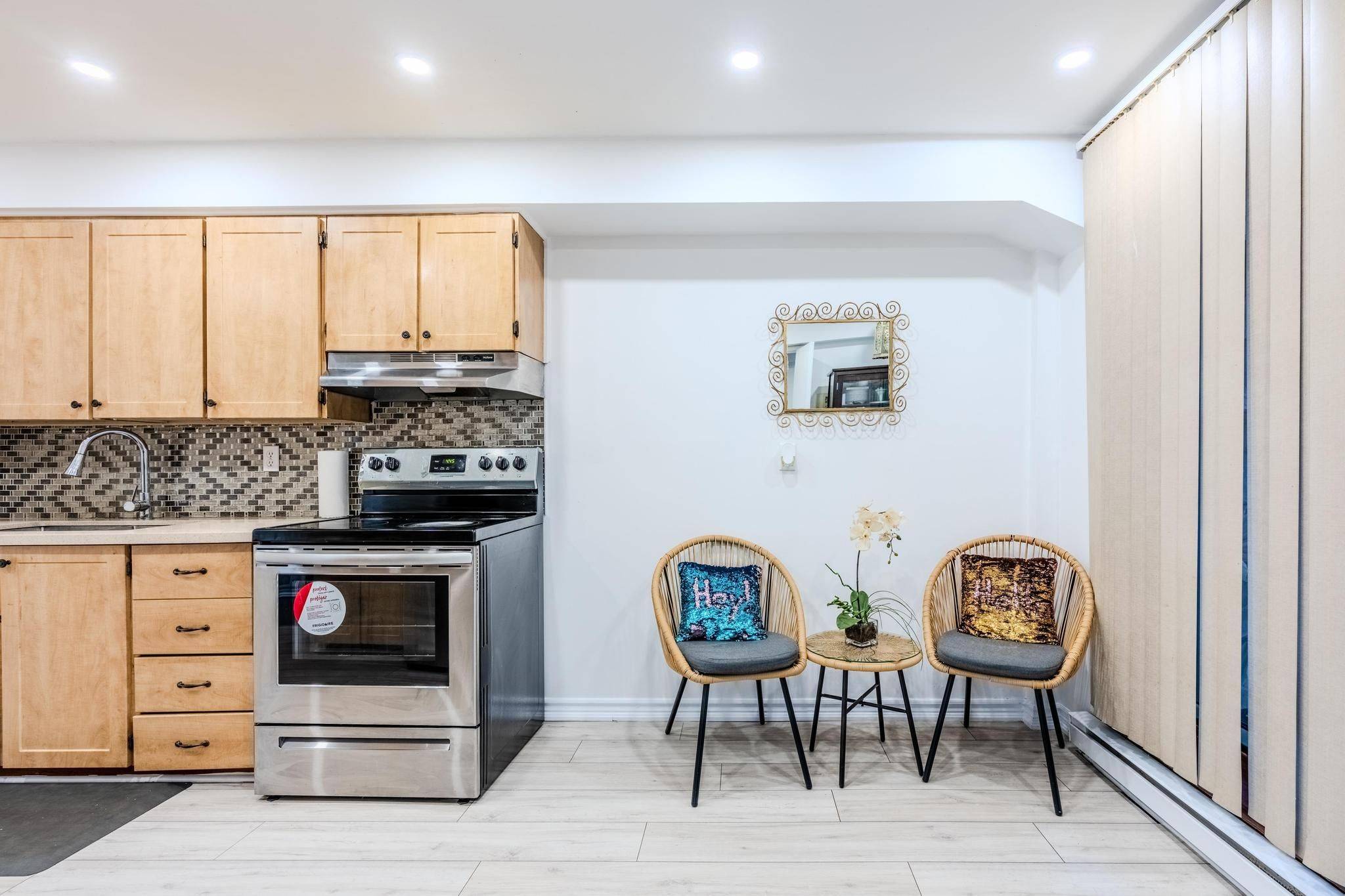 Mississauga, ON L5J 4J2,2170 Bromsgrove RD #84