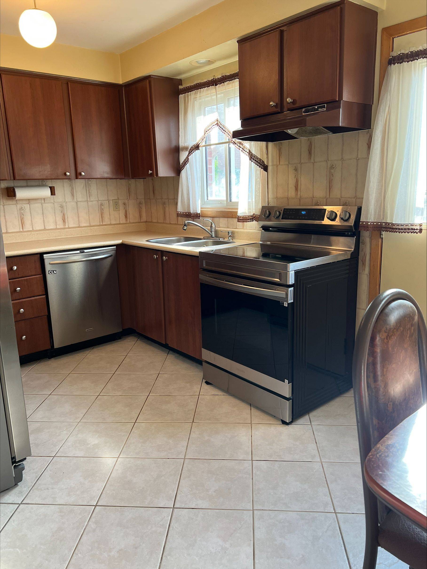 Vaughan, ON L4K 2E4,14 Prairie Dunes PL