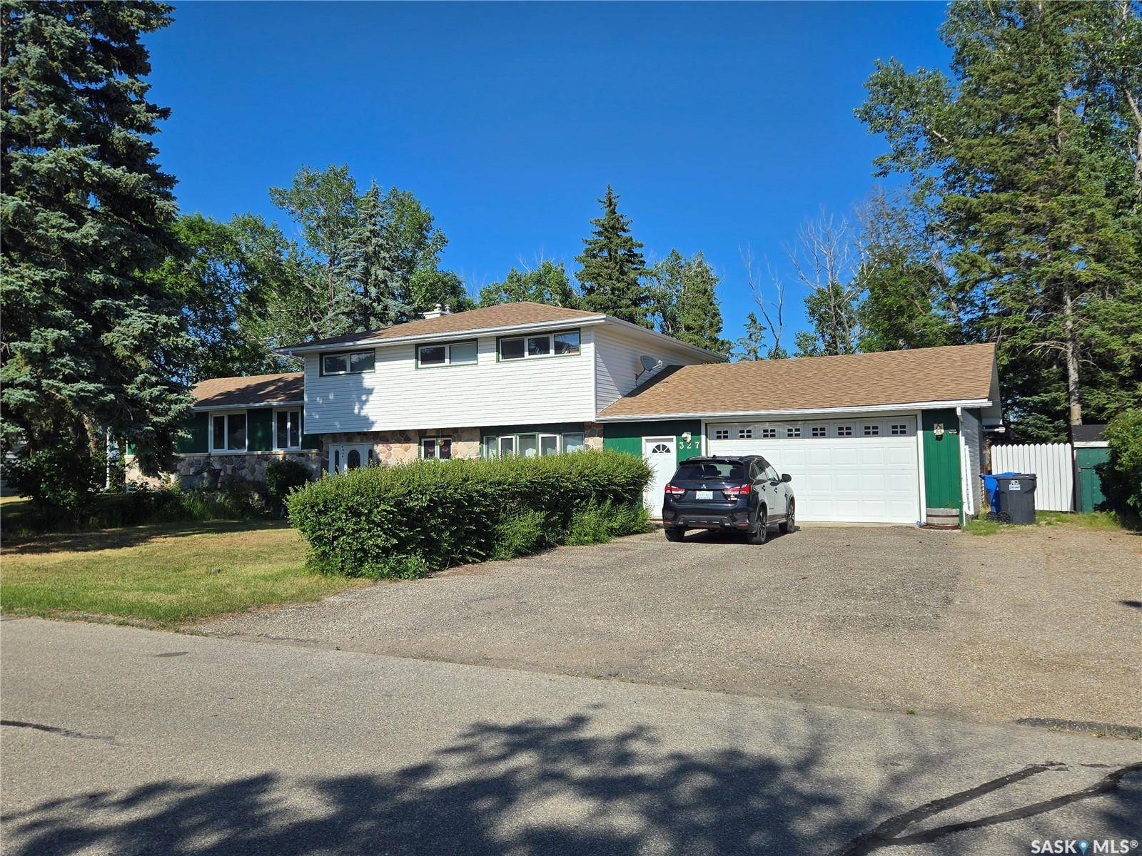 Stoughton, SK S0G 4T0,327 Russell STREET