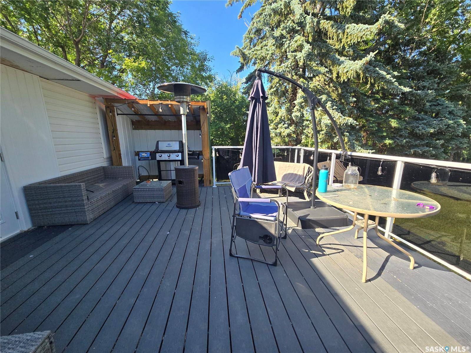 Stoughton, SK S0G 4T0,327 Russell STREET