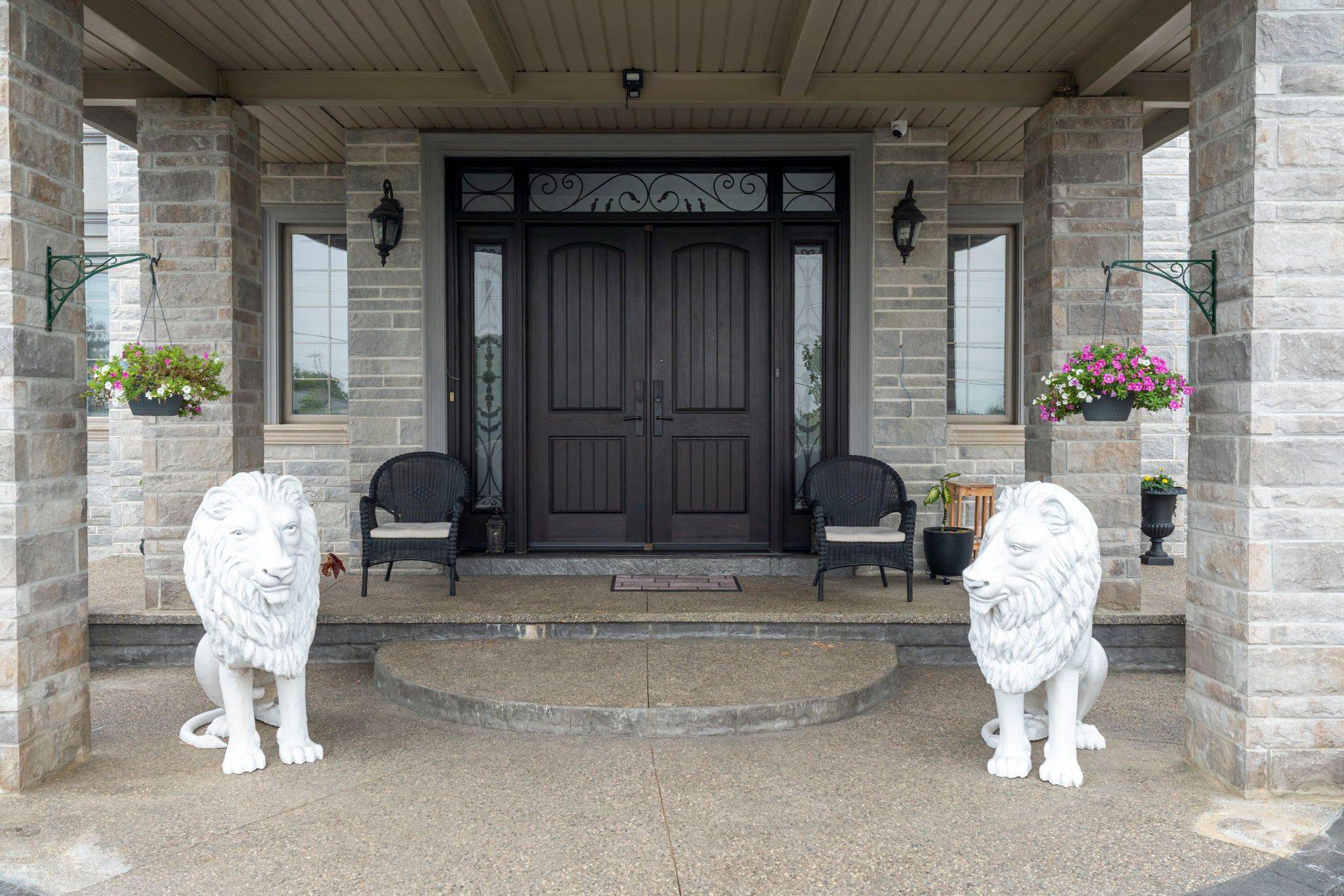 Caledon, ON L7C 2W4,13588 Airport RD