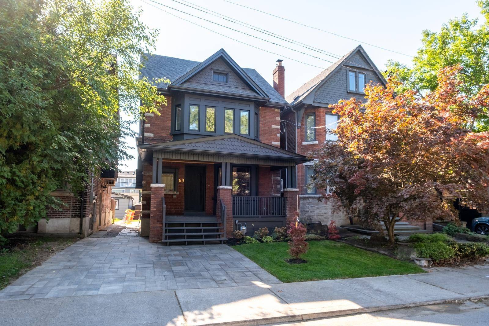 Toronto W01, ON M6R 1S5,69 CONSTANCE ST