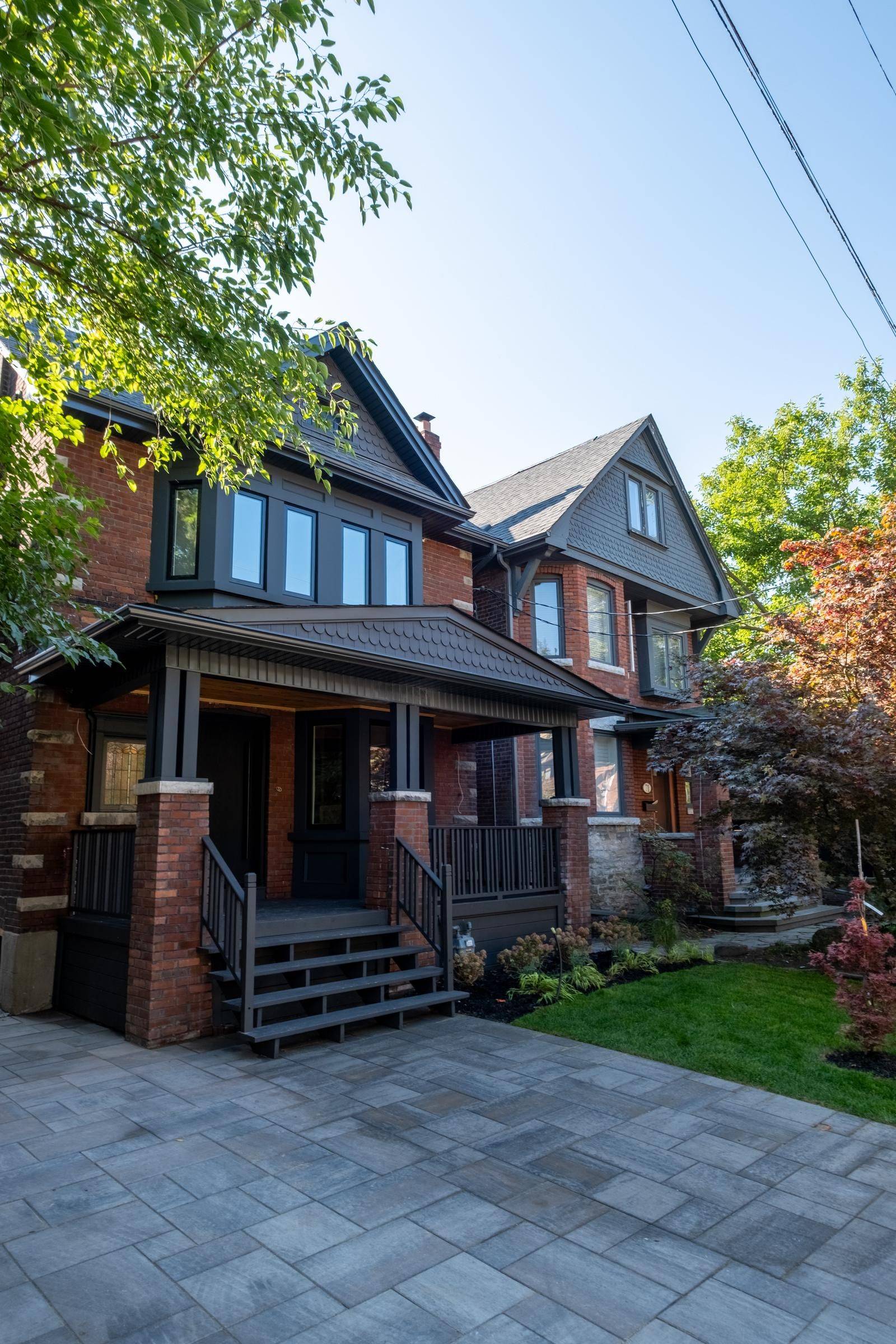 Toronto W01, ON M6R 1S5,69 CONSTANCE ST