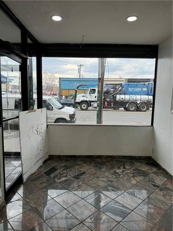 Brooklyn, NY 11234,2116 Flatbush AVE