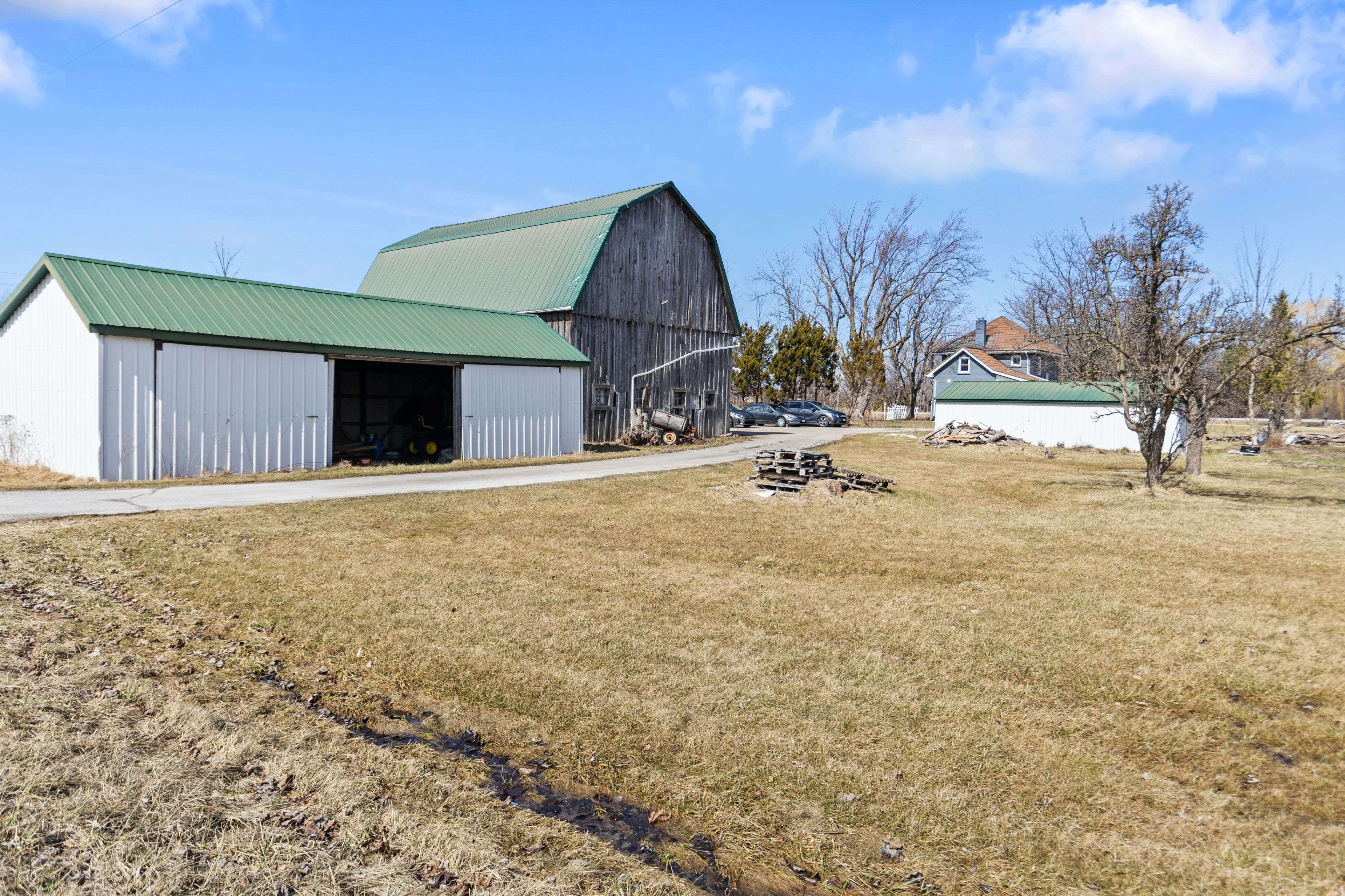 Niagara-on-the-lake, ON L0S 2J0,997 Niagara Stone RD