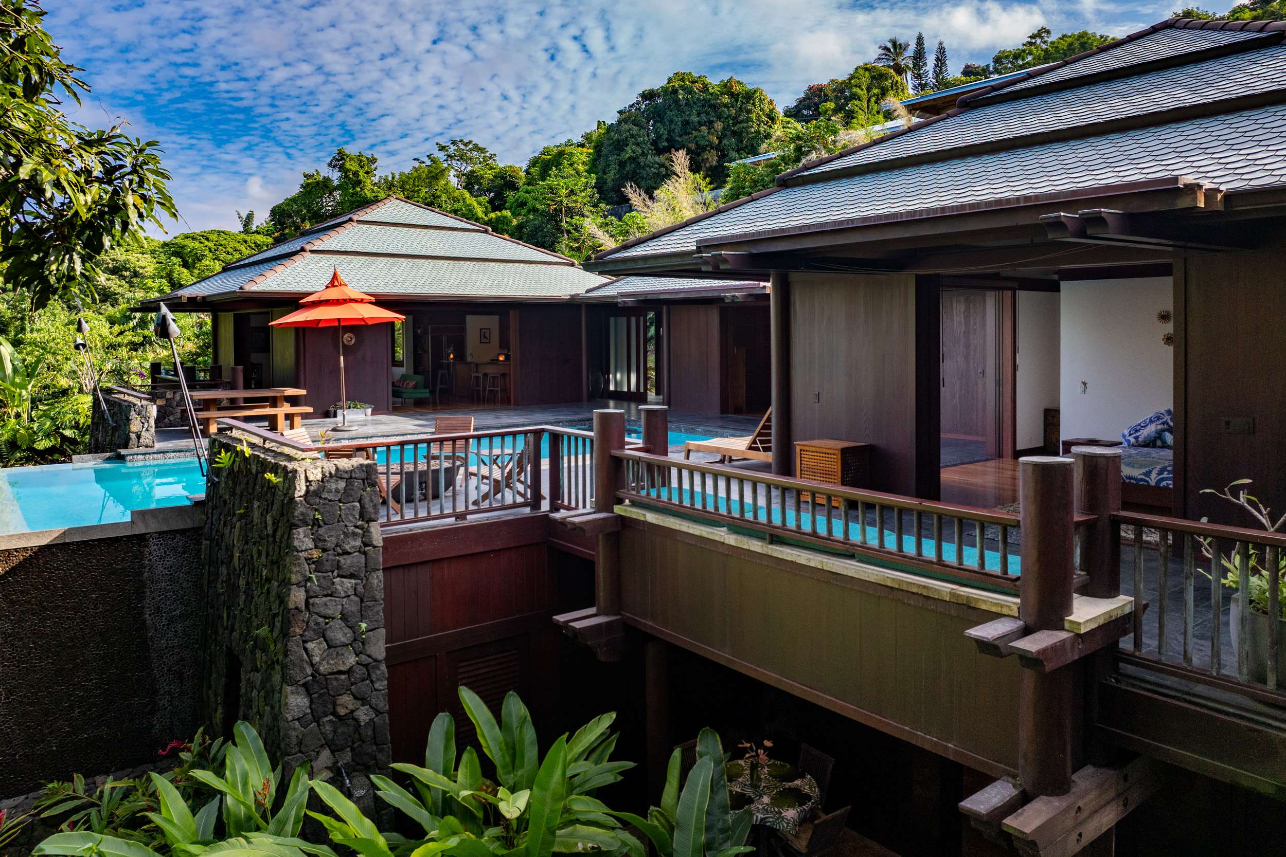 Kailua-kona, HI 96740,76-874 IO KUALUA PL