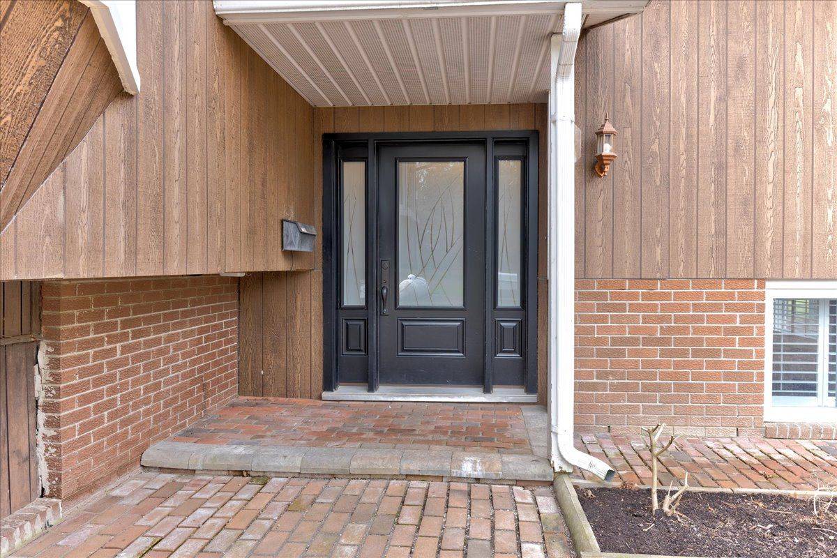 East Garafraxa, ON L9W 6Z2,121012 Dufferin Road 5 N/A