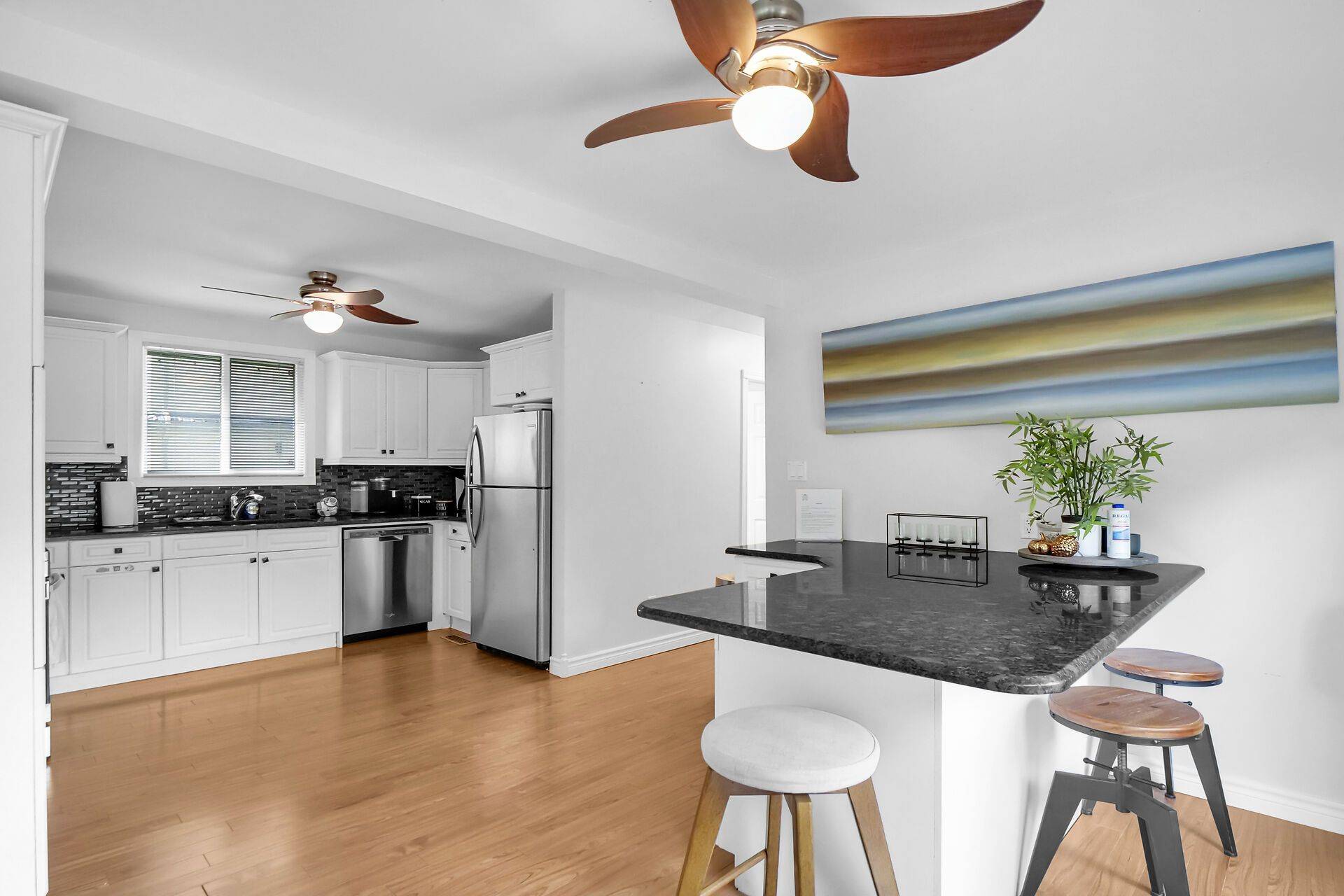 Bluewater, ON N0M 1N0,71236 Sandra ST