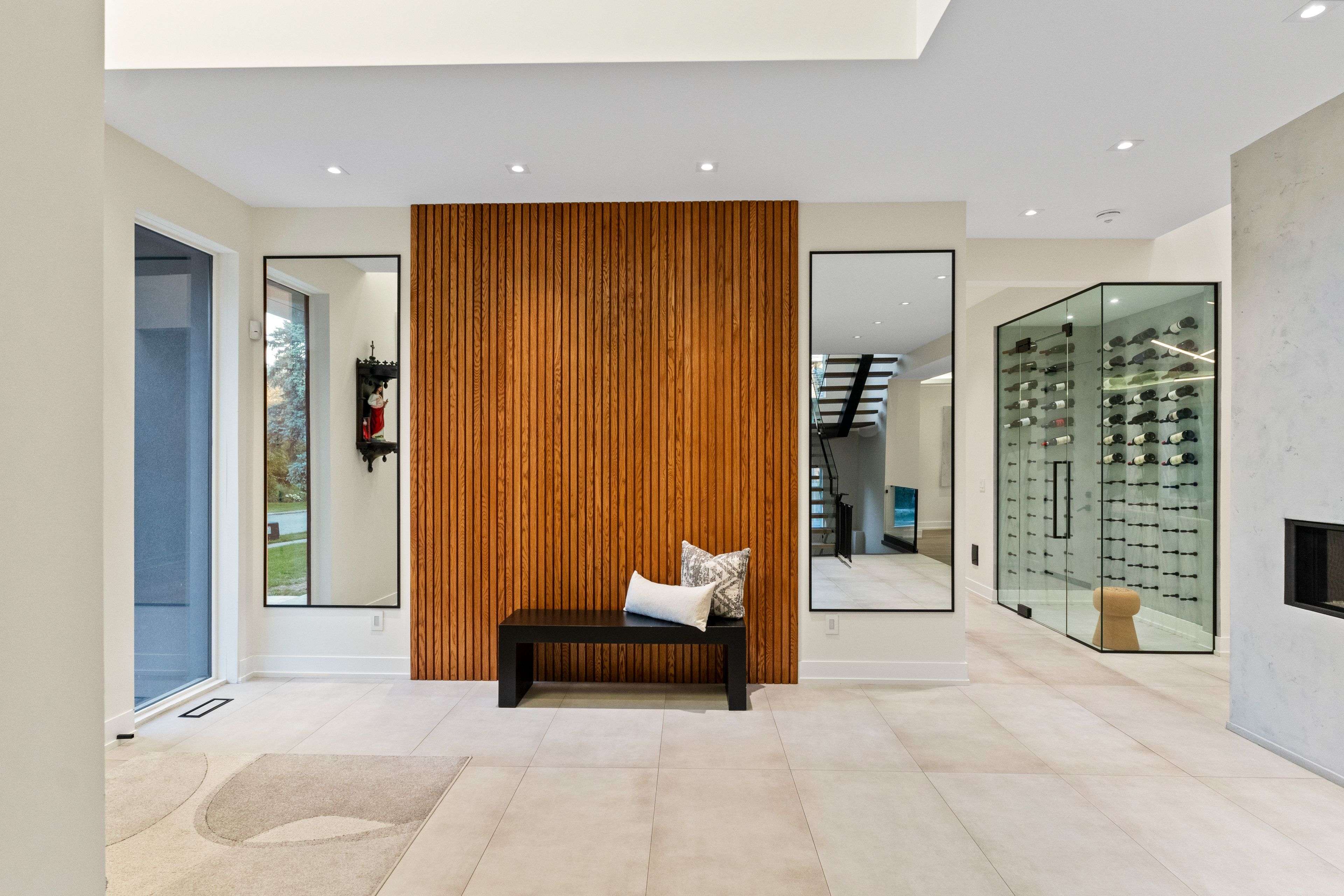 Mississauga, ON L5H 3Z3,2075 Shawanaga TRL