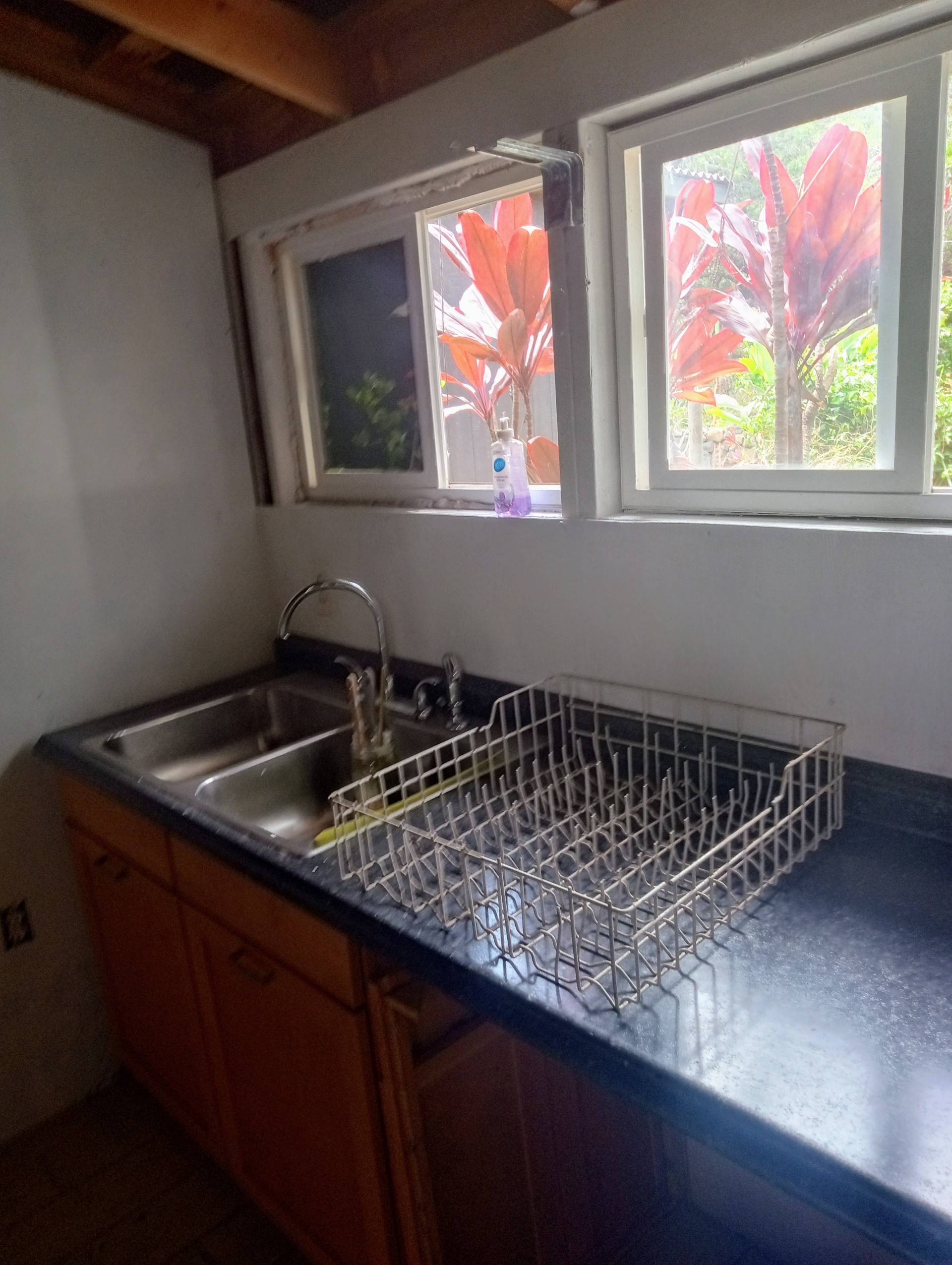 Naalehu, HI 96772,94-6336 PUA ST