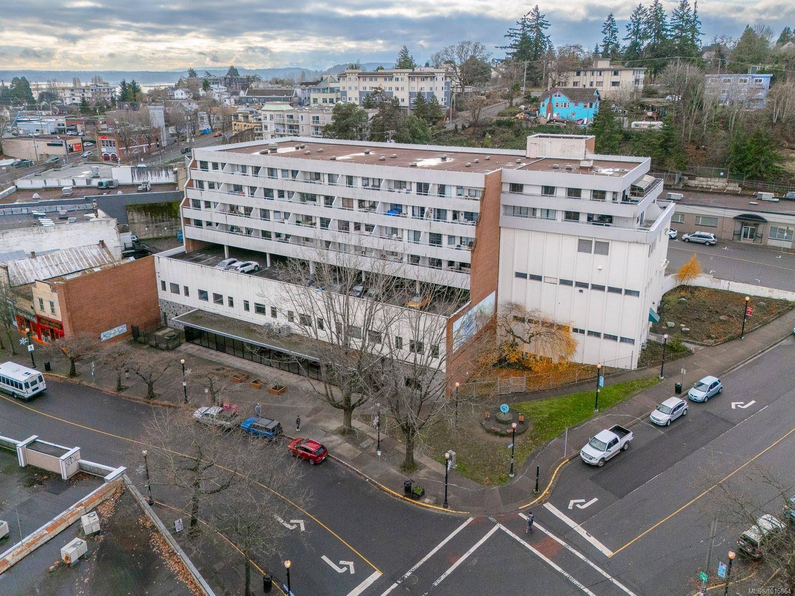 Nanaimo, BC V9R 5B9,13 Victoria Cres