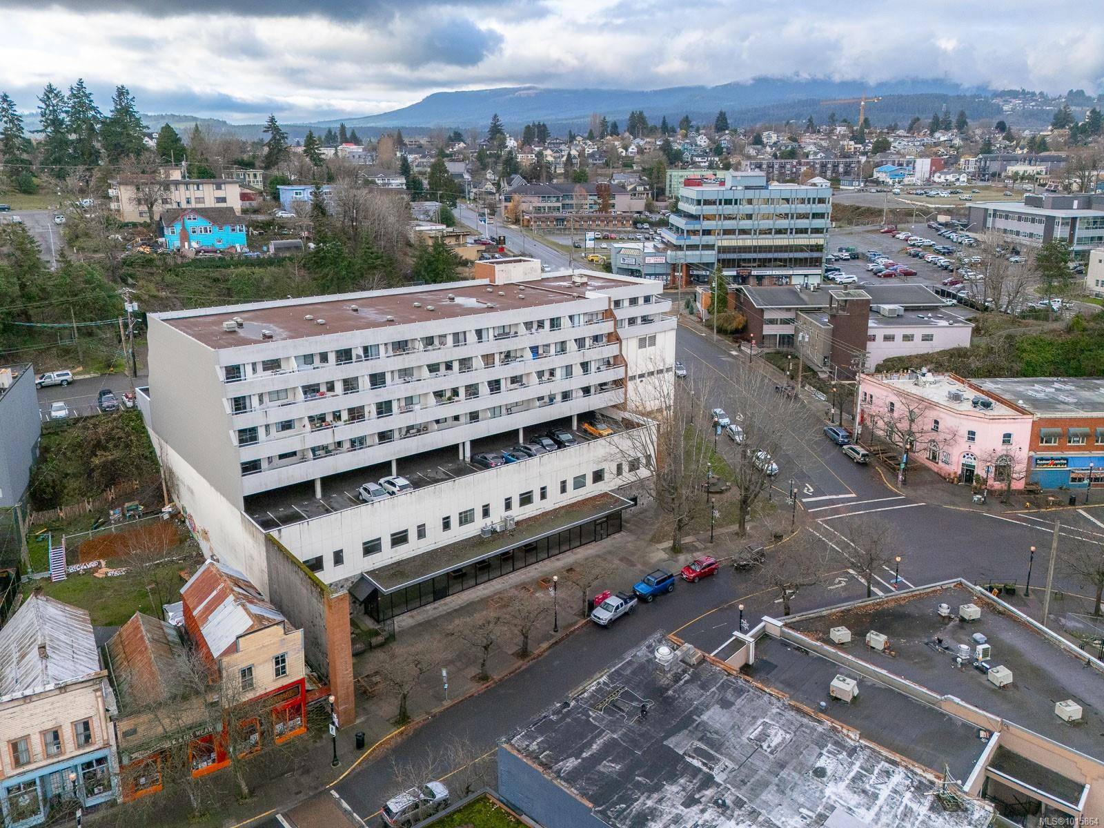 Nanaimo, BC V9R 5B9,13 Victoria Cres