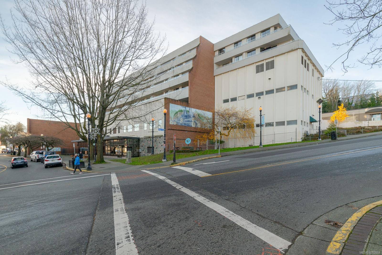 Nanaimo, BC V9R 5B9,13 Victoria Cres