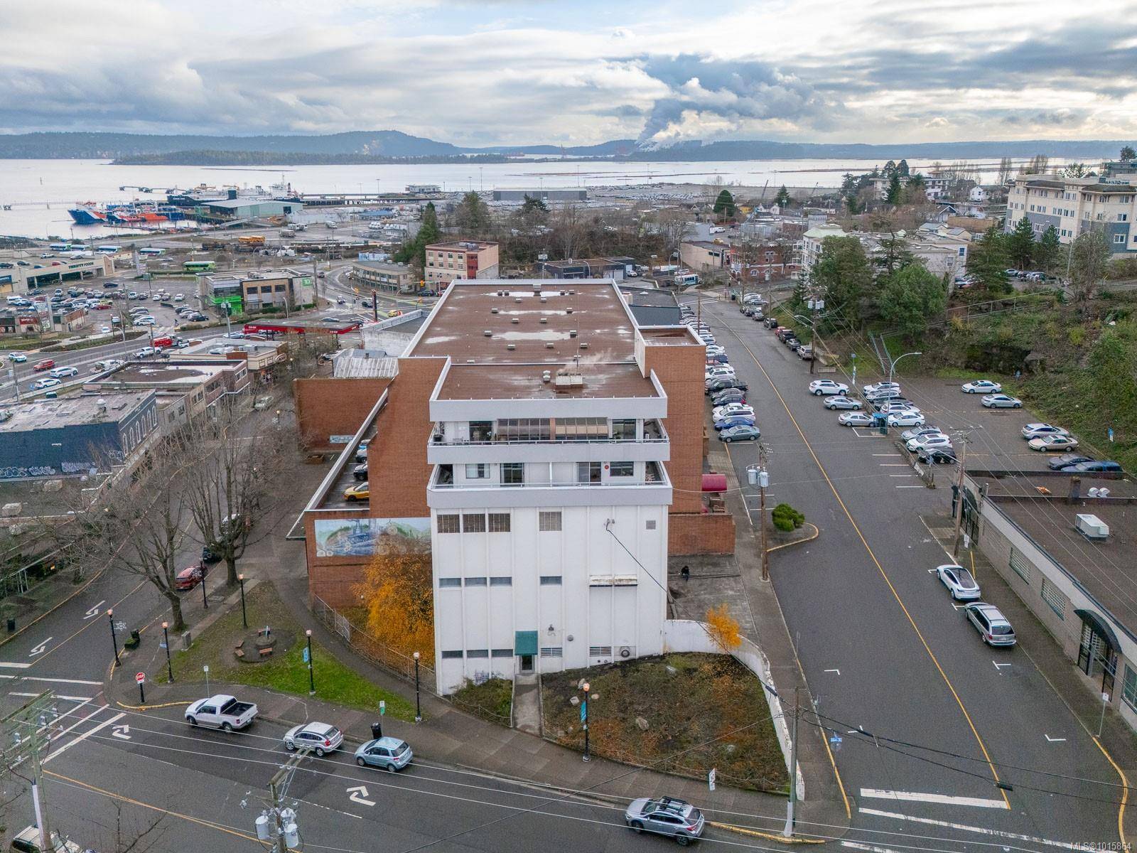 Nanaimo, BC V9R 5B9,13 Victoria Cres