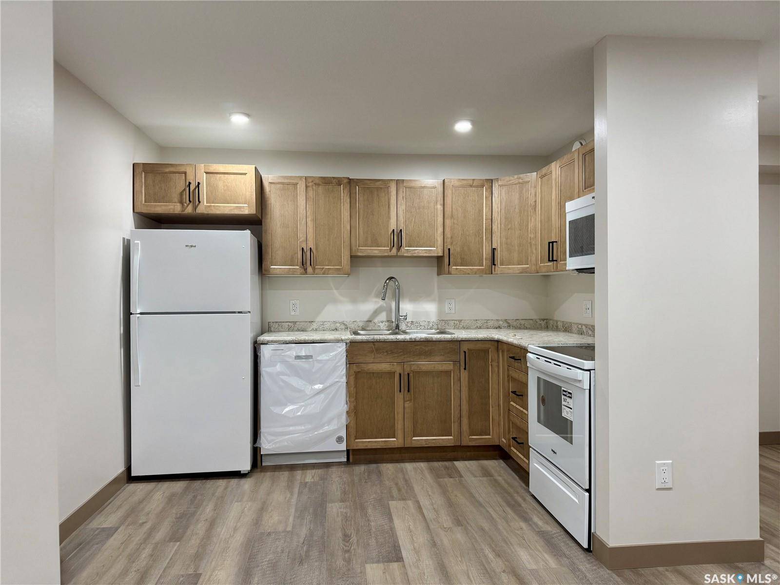 Humboldt, SK S0K 2A0,607 10th STREET #304