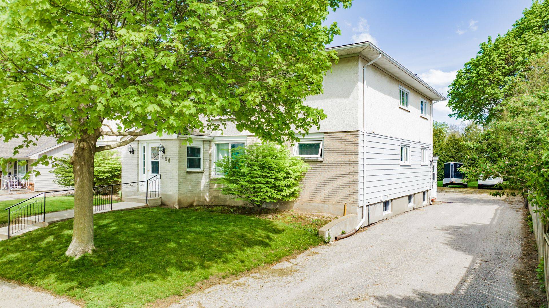 Goderich, ON N7A 1X8,194 BENNETT ST W