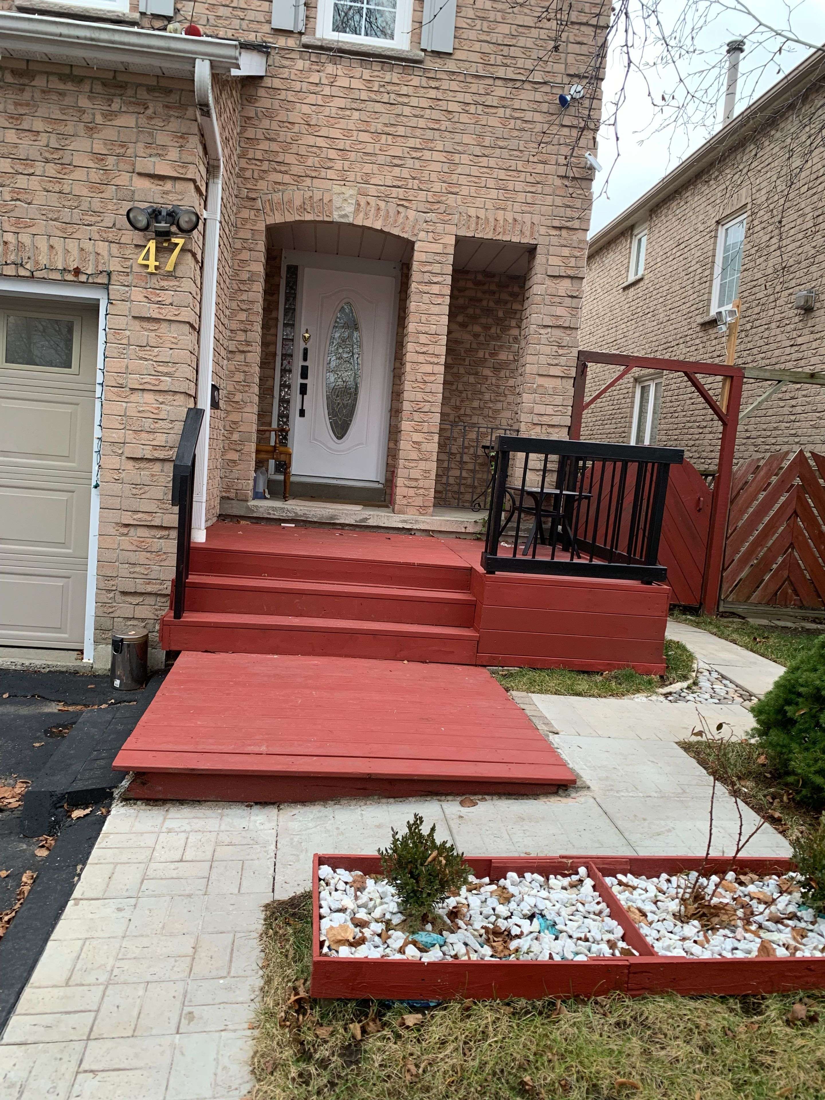 Ajax, ON L1S 7A6,47 Hewitt CRES E