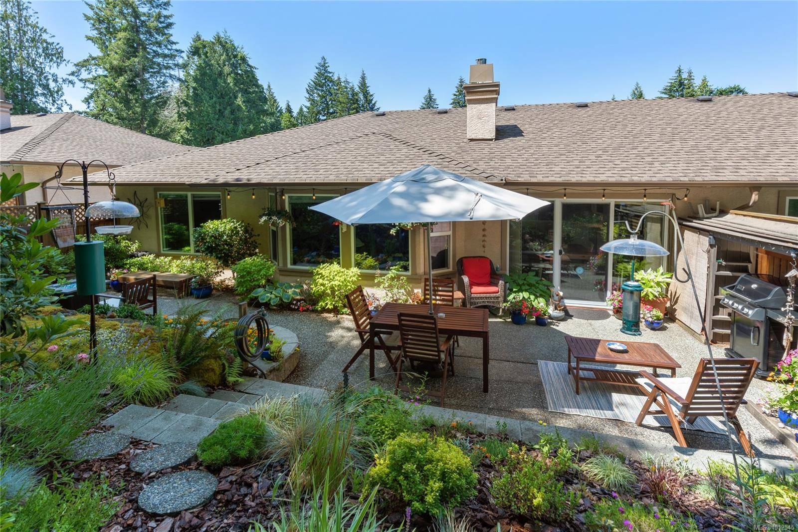 Qualicum Beach, BC V9K 2M6,810 Chestnut St #8