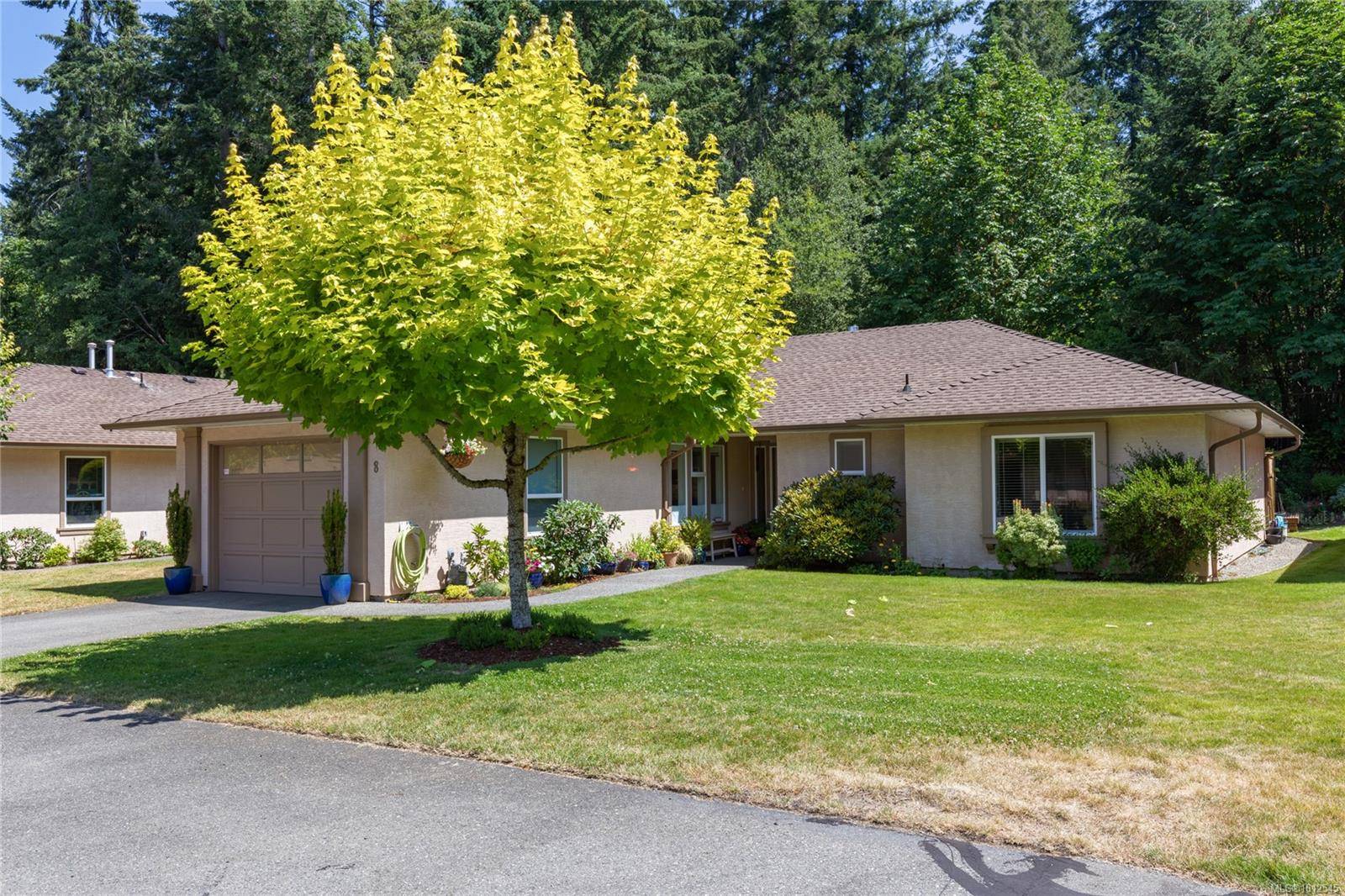 Qualicum Beach, BC V9K 2M6,810 Chestnut St #8