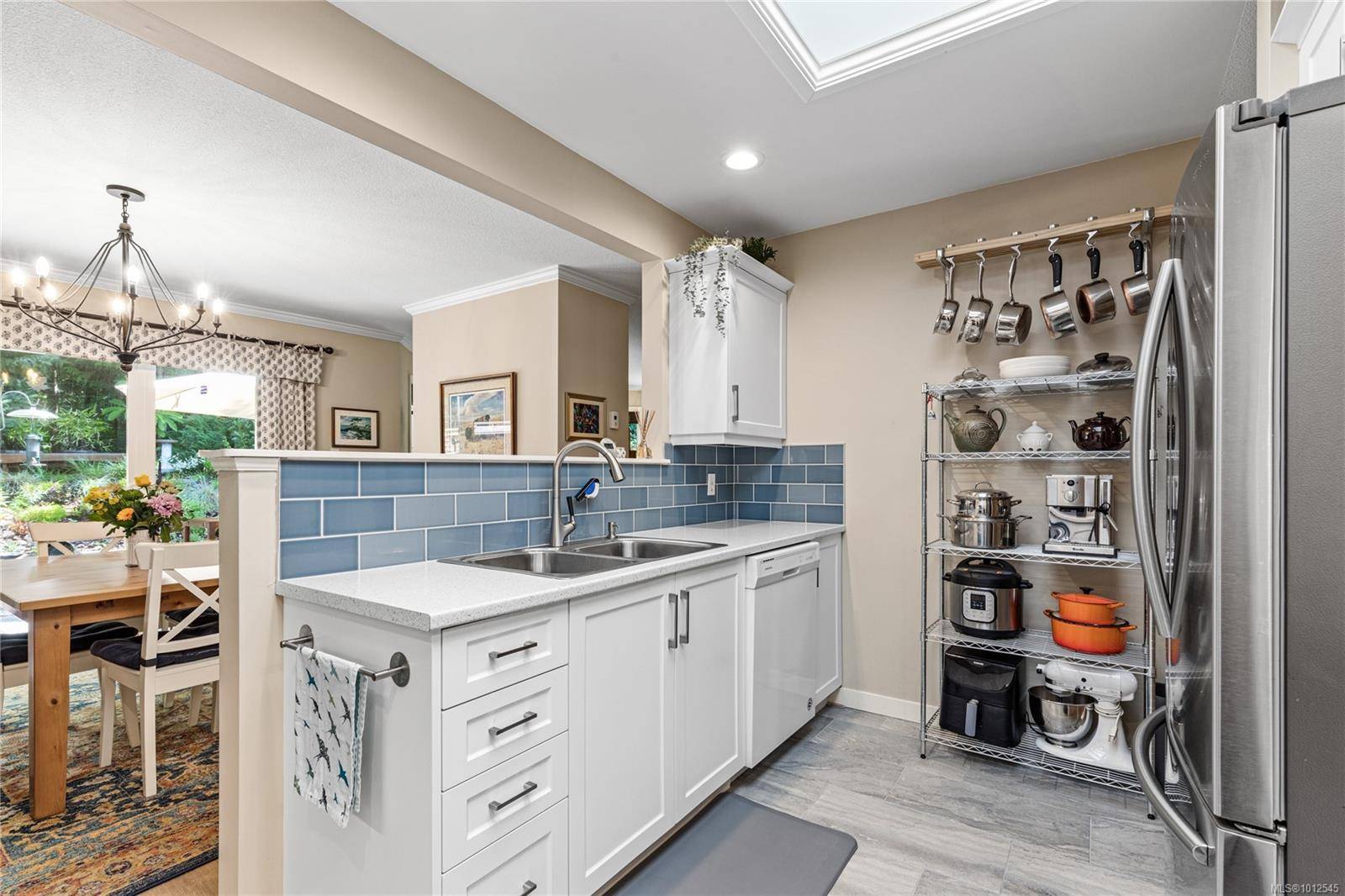 Qualicum Beach, BC V9K 2M6,810 Chestnut St #8