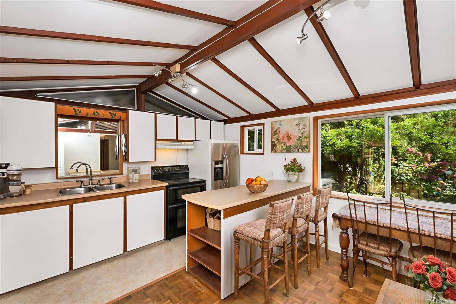 Cobble Hill, BC V0R 1L4,3840 Telegraph Rd