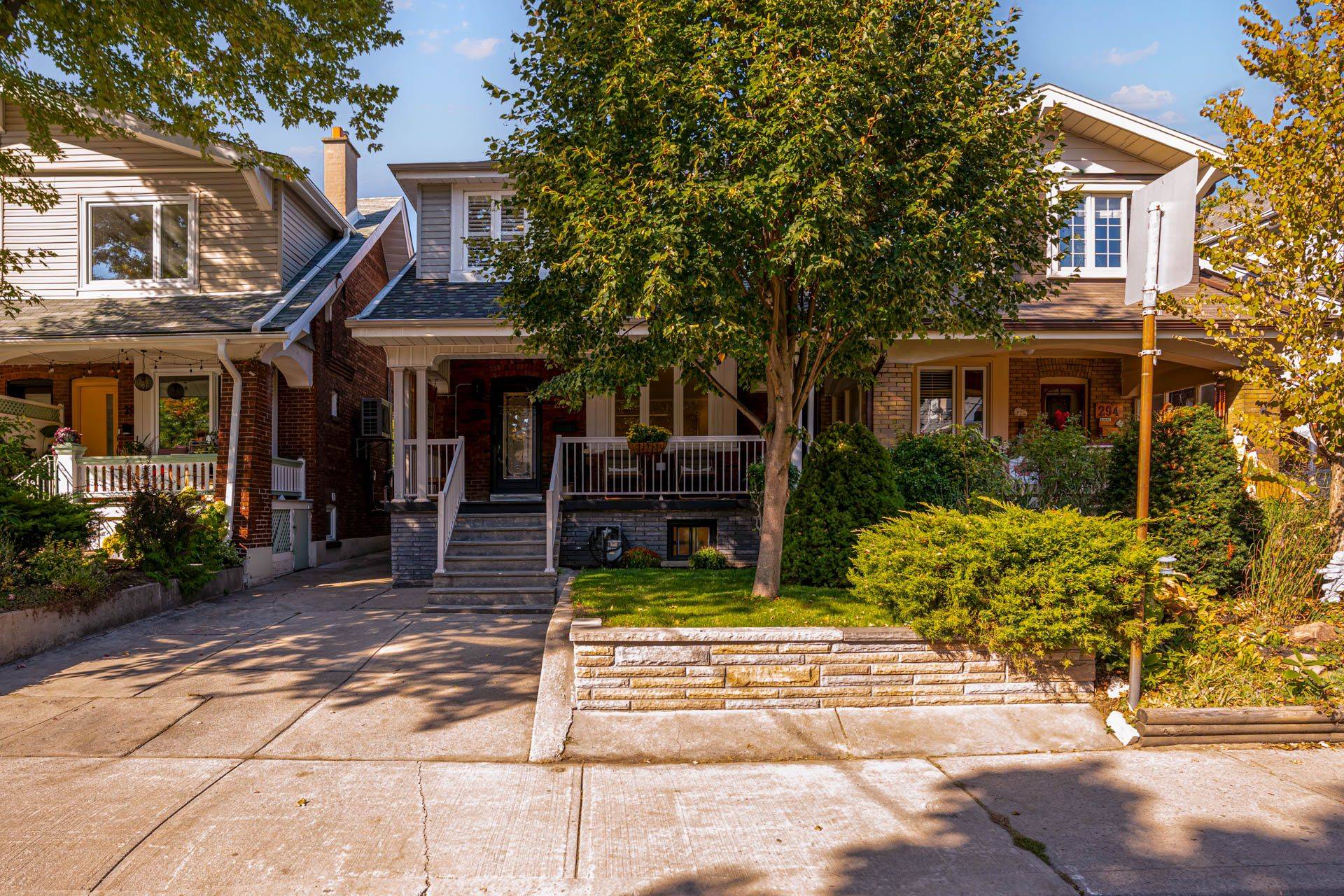 Toronto E03, ON M4J 1T2,292 Glebeholme BLVD