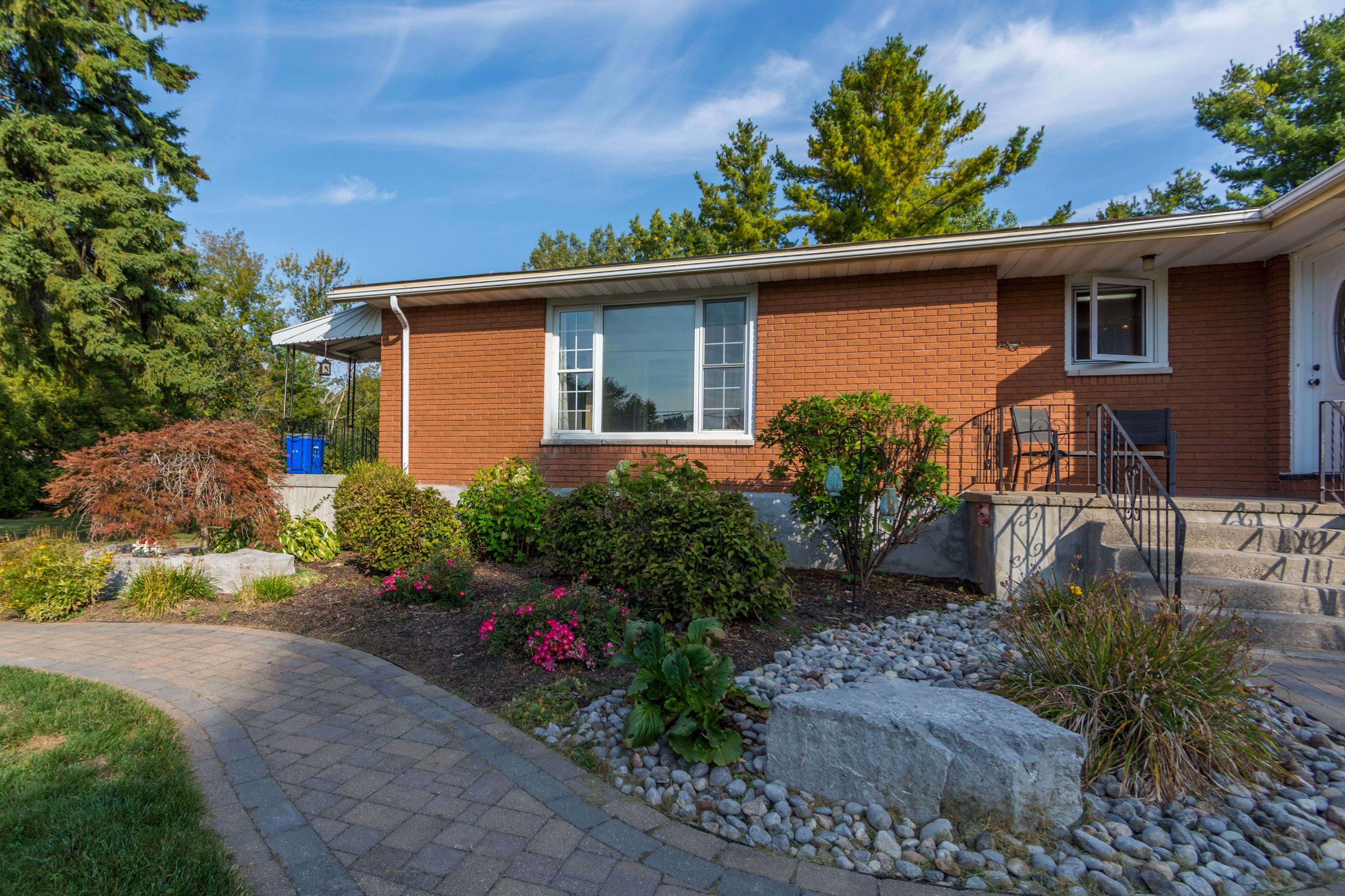 Brighton, ON K0K 1H0,320 SMITH ST