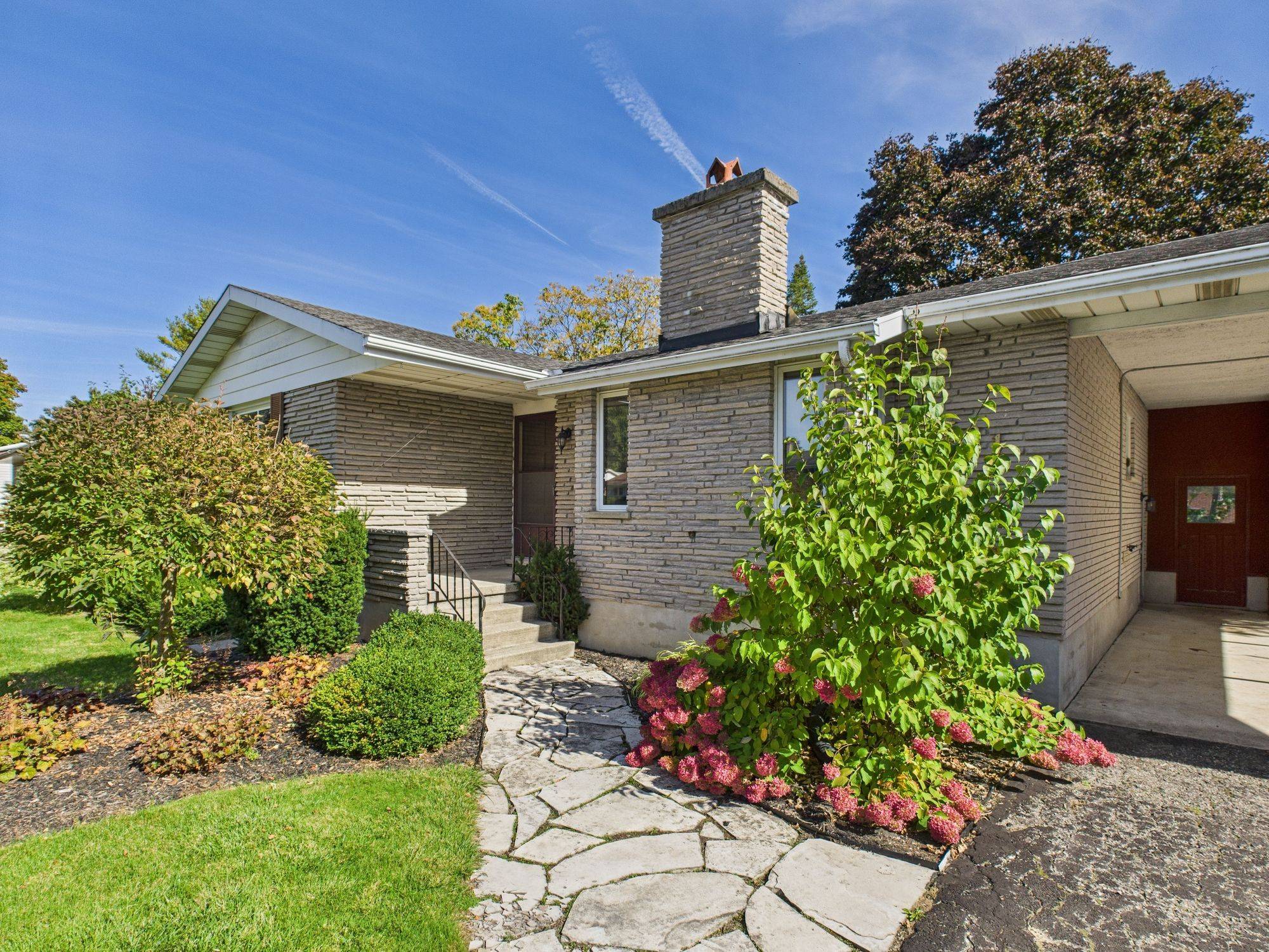 North Huron, ON N0G 2W0,521 Shuter ST