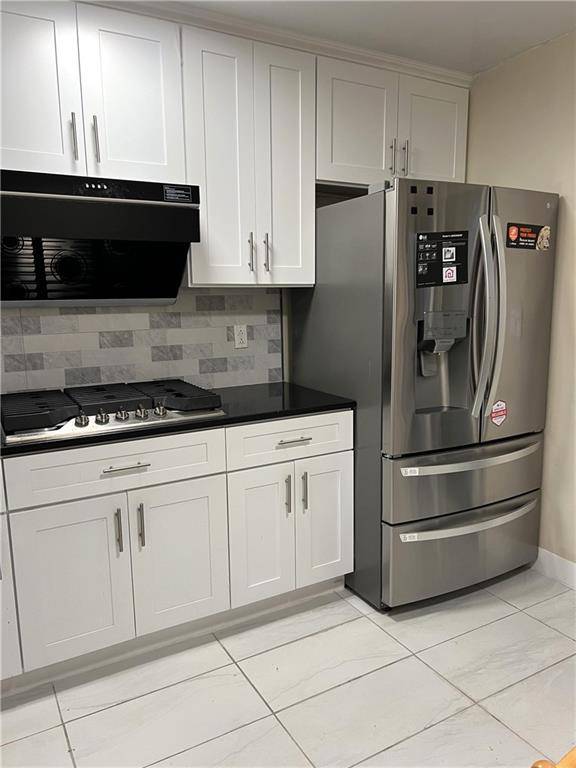 Staten  Island, NY 10304,16 Mickardan CT