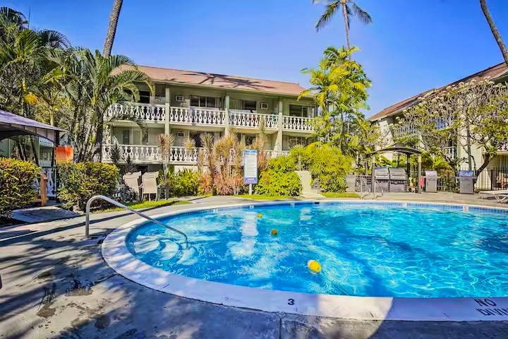 Kailua-kona, HI 96740,75-5776 KUAKINI HWY #324