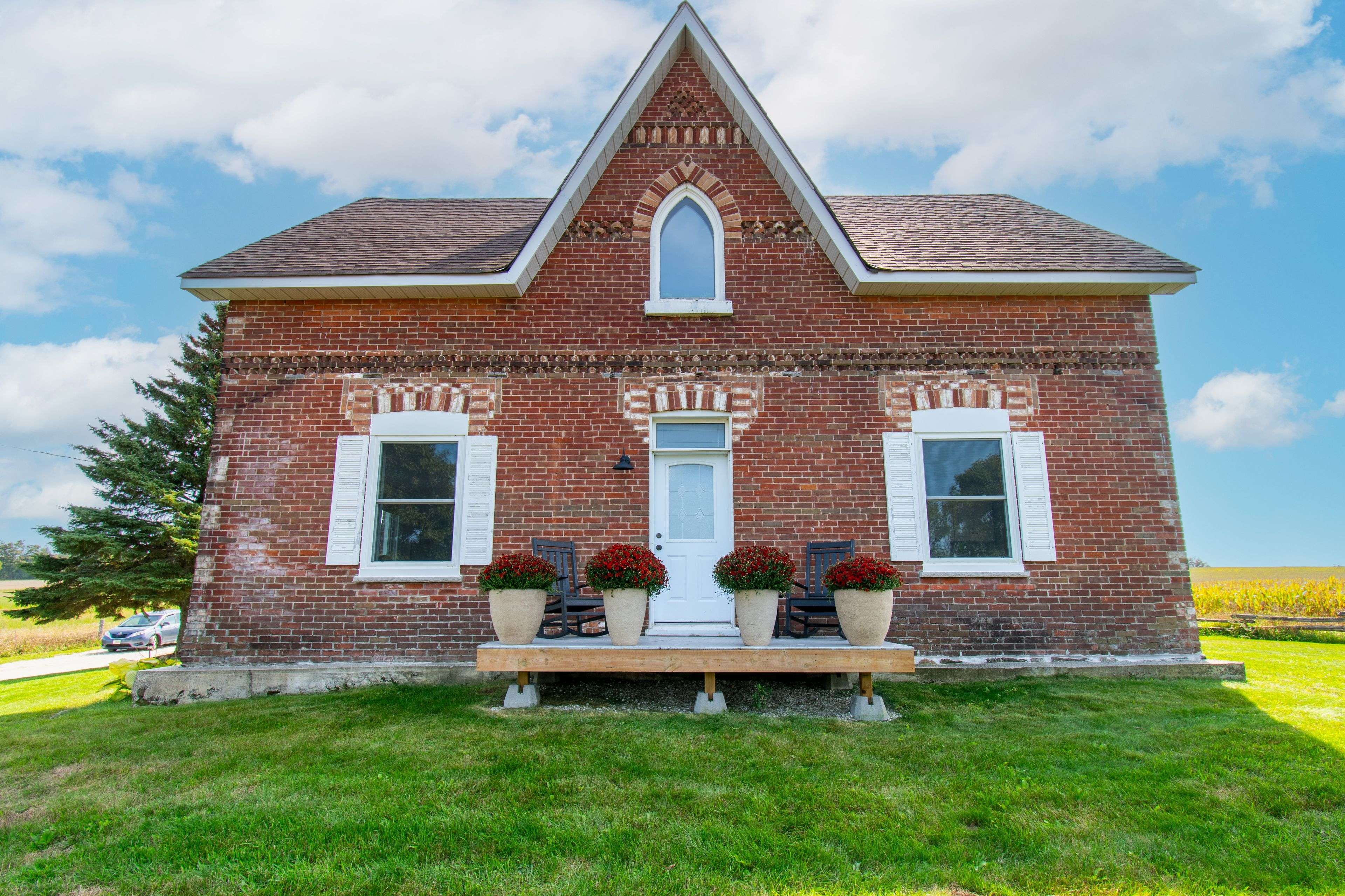 Springwater, ON L0L 2K0,1293 Rainbow Valley RD E