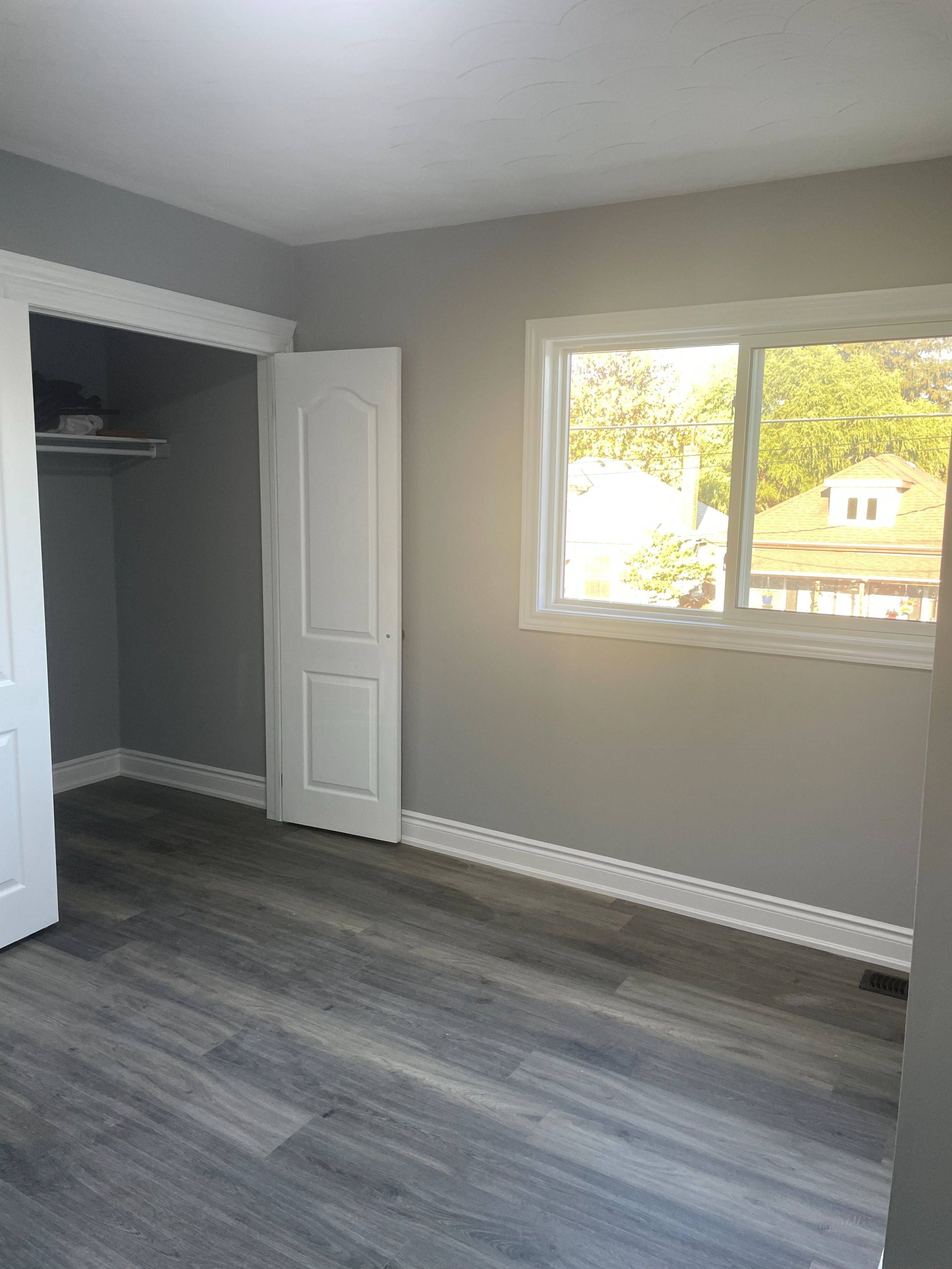 Brantford, ON N3S 3X8,306 Darling ST #Main Floor